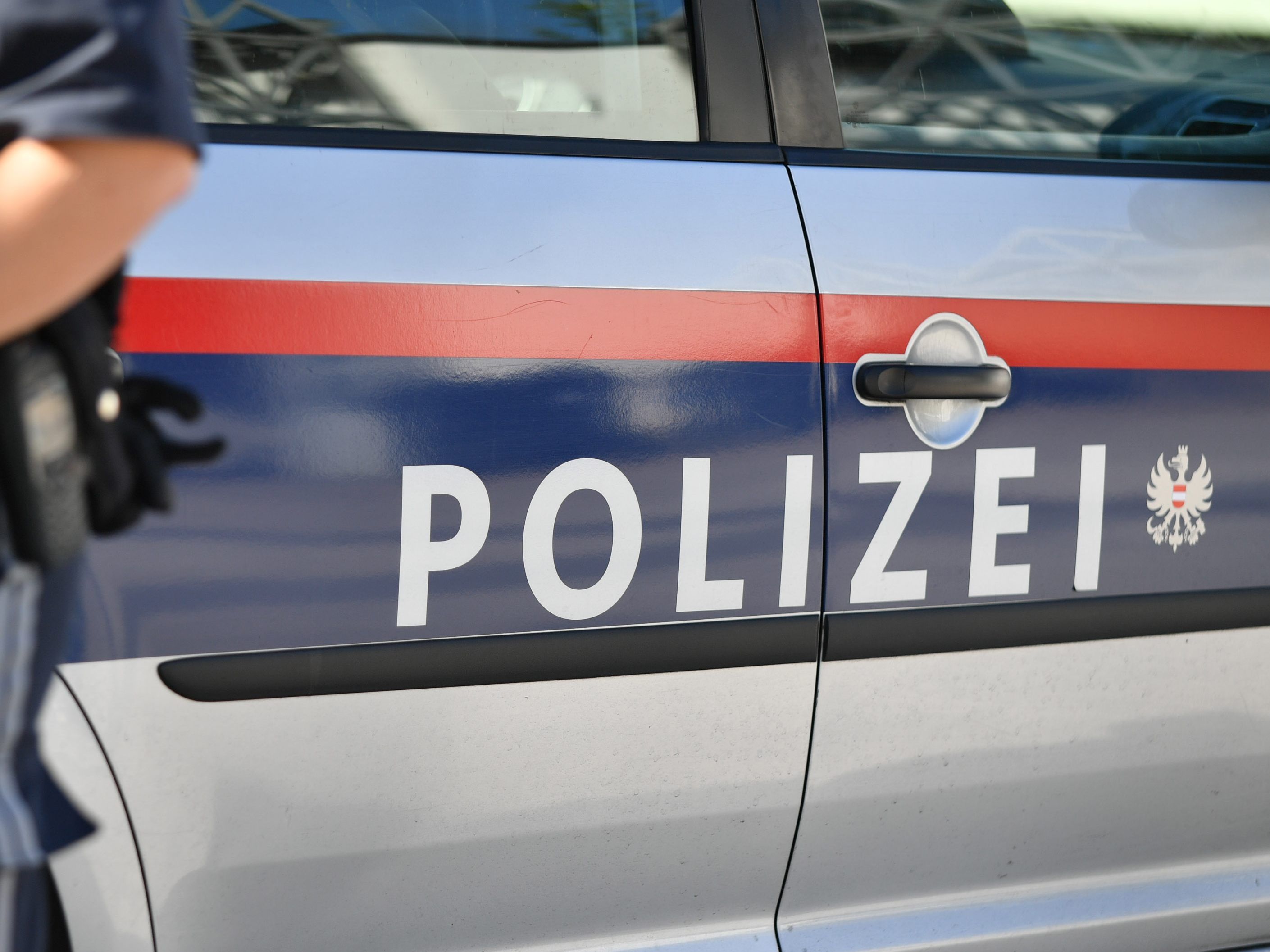 Die Pkw-Lenkerin wird gebeten sich bei der Polizei zu melden.