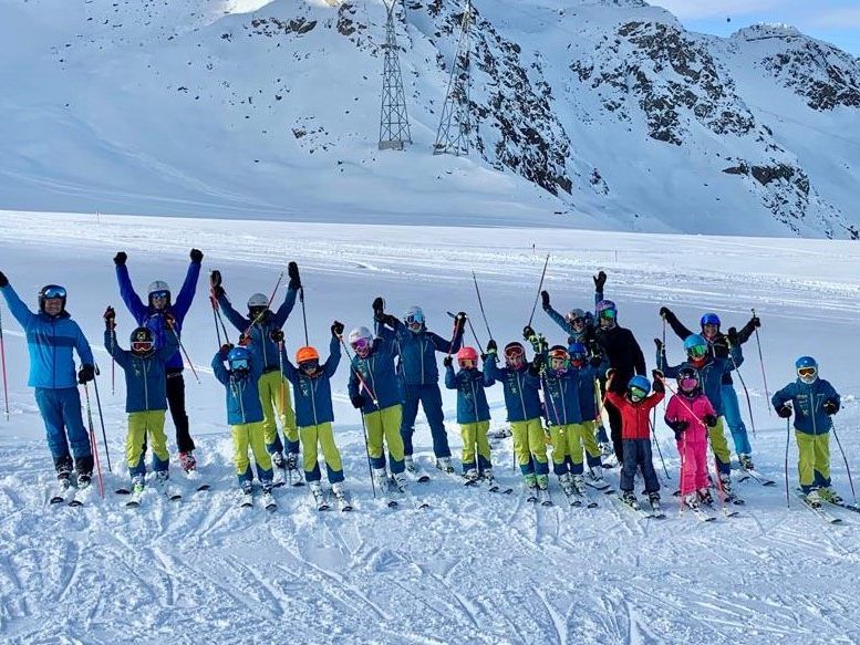 Der SC Mühlebach vermittelt auch dieses Jahr zahlreichen Kindern und Jugendlichen die Freue am Skifahren. Der SC Mühlebach vermittelt auch dieses Jahr zahlreichen Kindern und Jugendlichen die Freue am Skifahren.