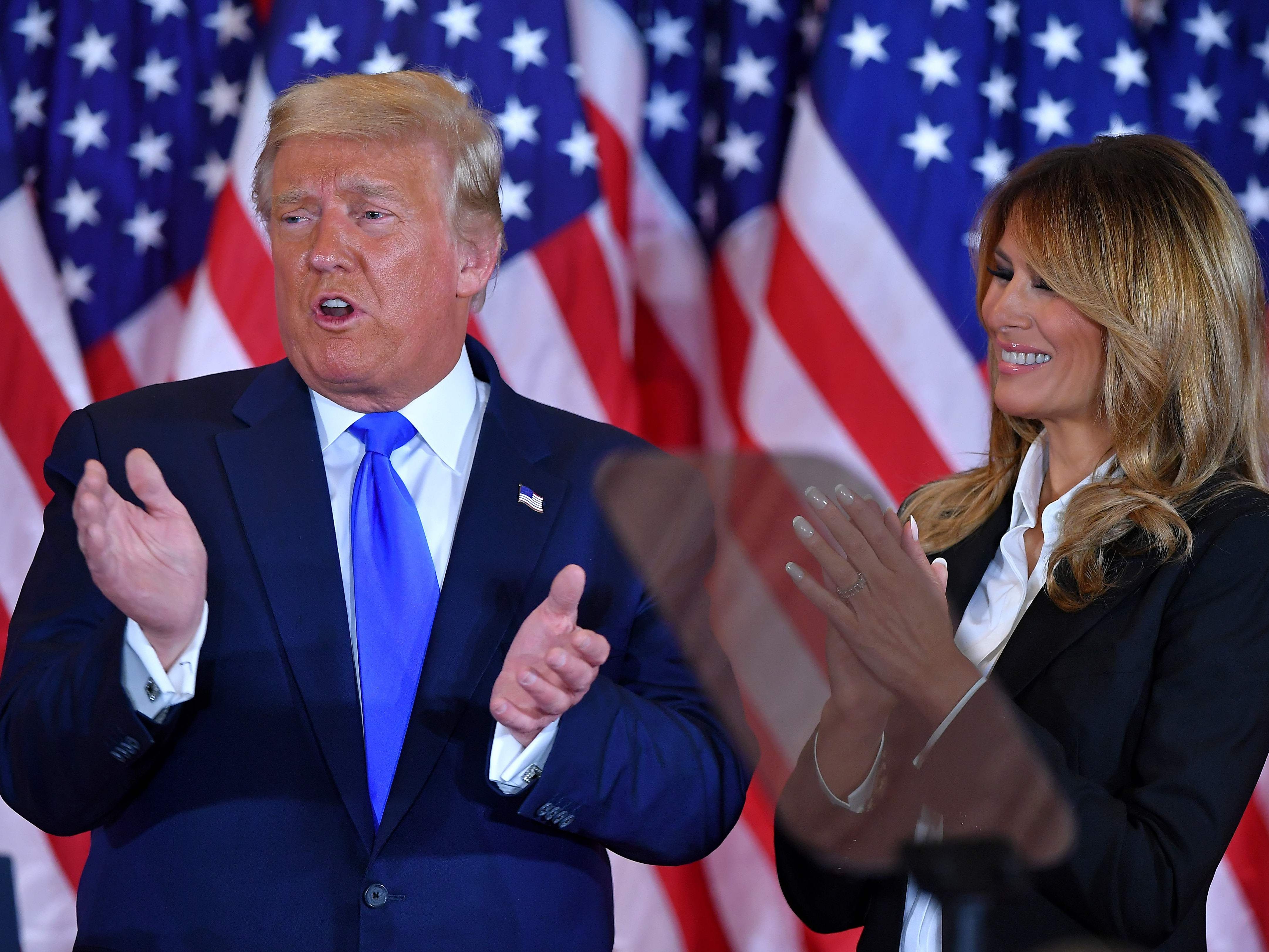 Trump erklärt sich zum Wahlsieger. Trump erklärt sich zum Wahlsieger.