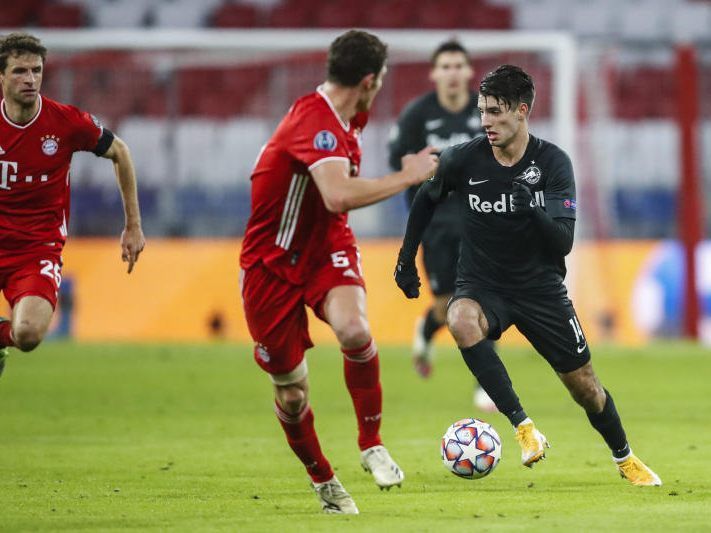 Titelverteidiger Bayern im Achtelfinale