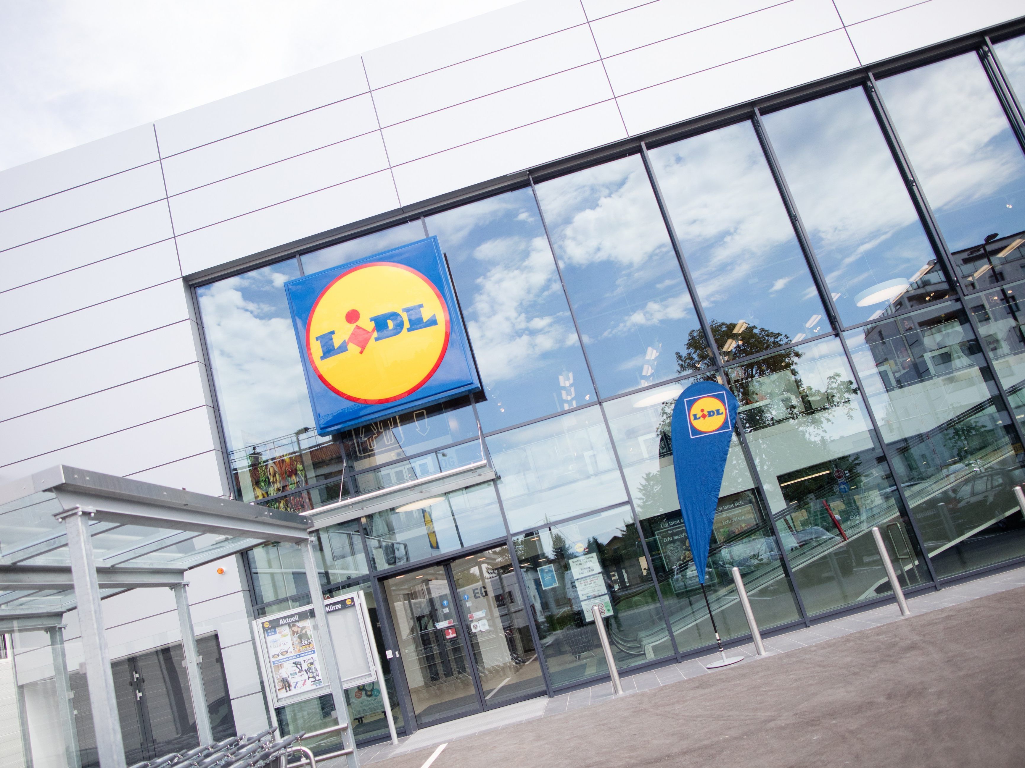 Lidl, Spar und Hofer wehren sich gegen die Verordnung.