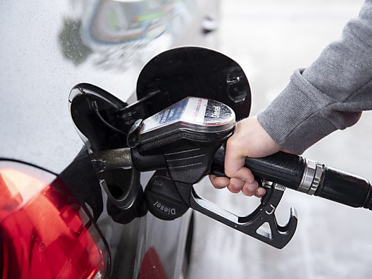 Tanken war im Jänner deutlich teurer als zu Jahrensende 2020