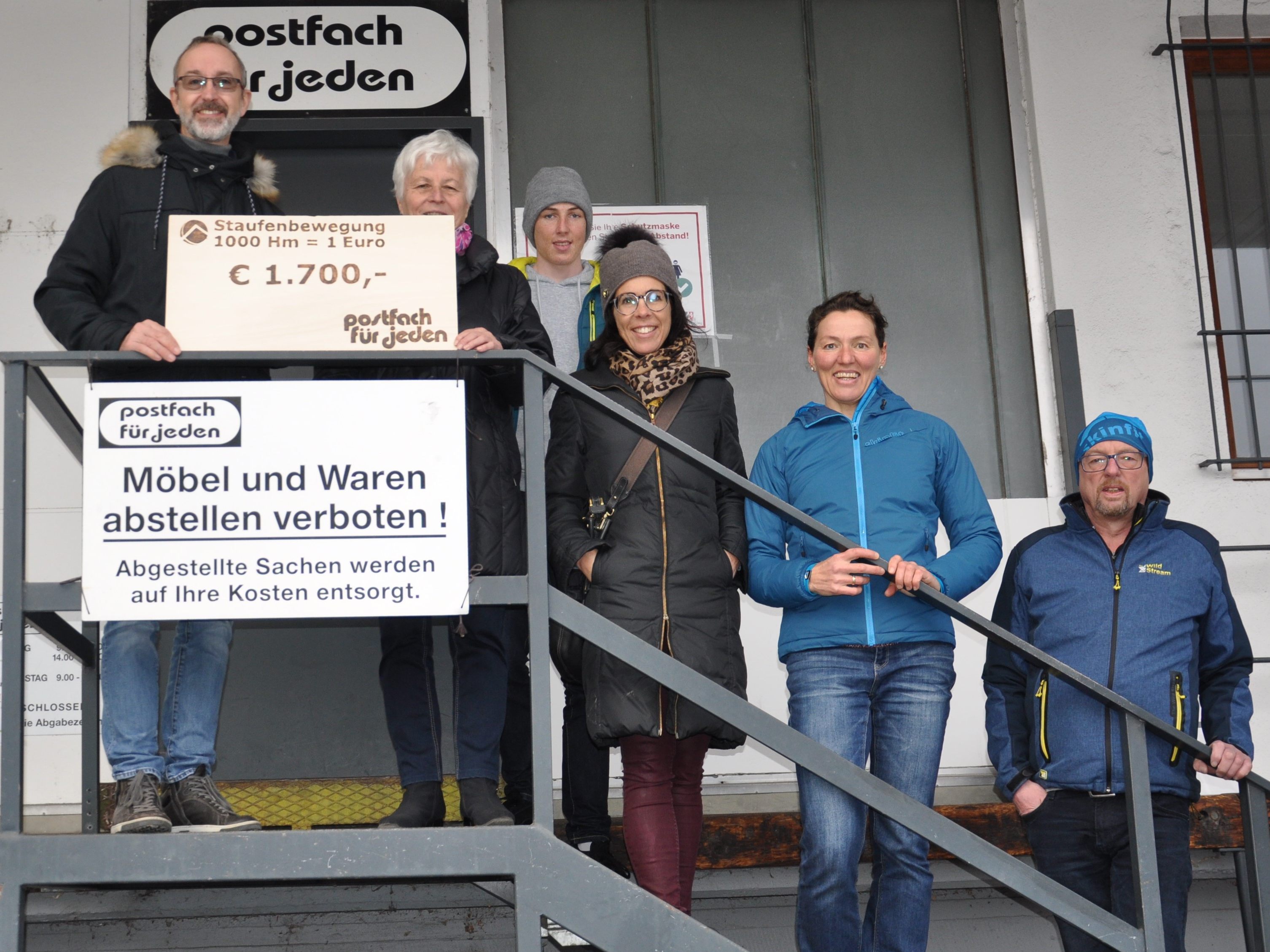Die sportlichen Mitglieder der Staufenbewegung und vom Kneippverein ließen mit ihren Höhenmetern auch dieses Jahr wieder die Spendenkasse klingeln. Die sportlichen Mitglieder der Staufenbewegung und vom Kneippverein ließen mit ihren Höhenmetern auch dieses Jahr wieder die Spendenkasse klingeln.