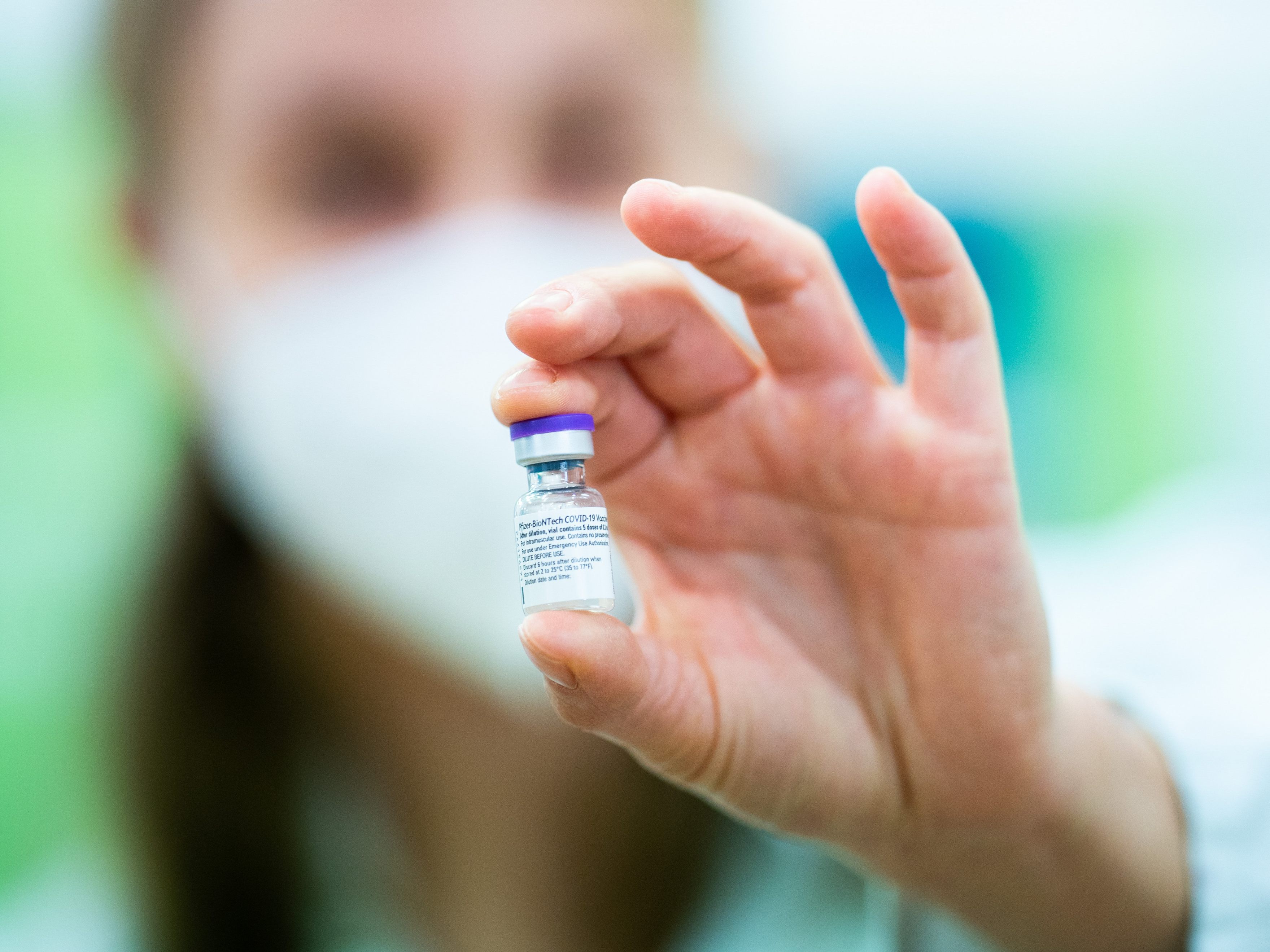 "Lidove noviny": Corona-Geimpfte dürften bevorzugt behandelt werden. "Lidove noviny": Corona-Geimpfte dürften bevorzugt behandelt werden.