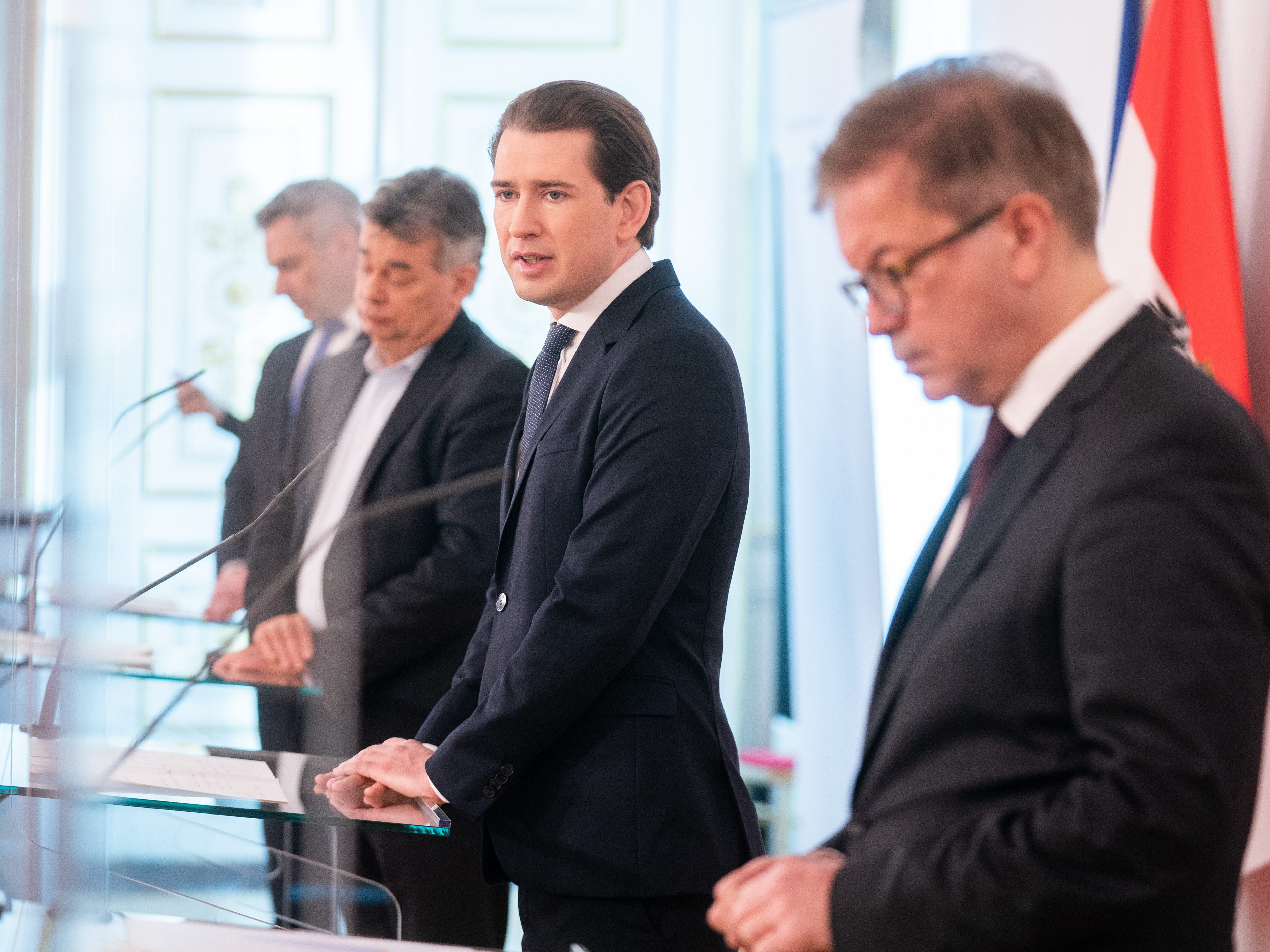 Regierung berät über eventuelle Verschärfungen Regierung berät über eventuelle Verschärfungen