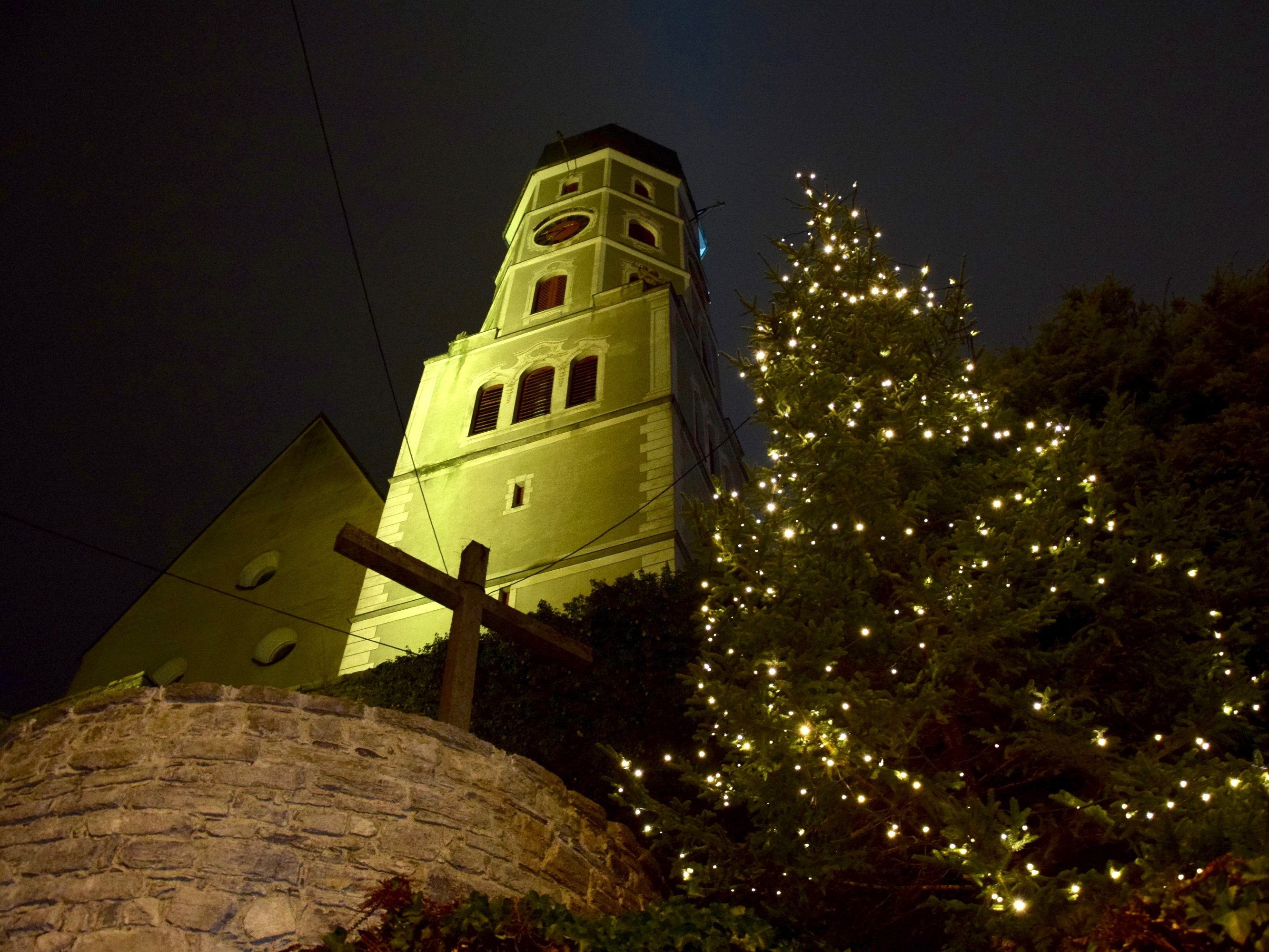 Am zweiten Weihnachtsfeiertag, 26. Dezember 2020 lädt der Seelsorgeraum Bludenz um 10:00 Uhr zum Gottesdienst in der Sankt Laurentiuskirche. Am zweiten Weihnachtsfeiertag, 26. Dezember 2020 lädt der Seelsorgeraum Bludenz um 10:00 Uhr zum Gottesdienst in der Sankt Laurentiuskirche.