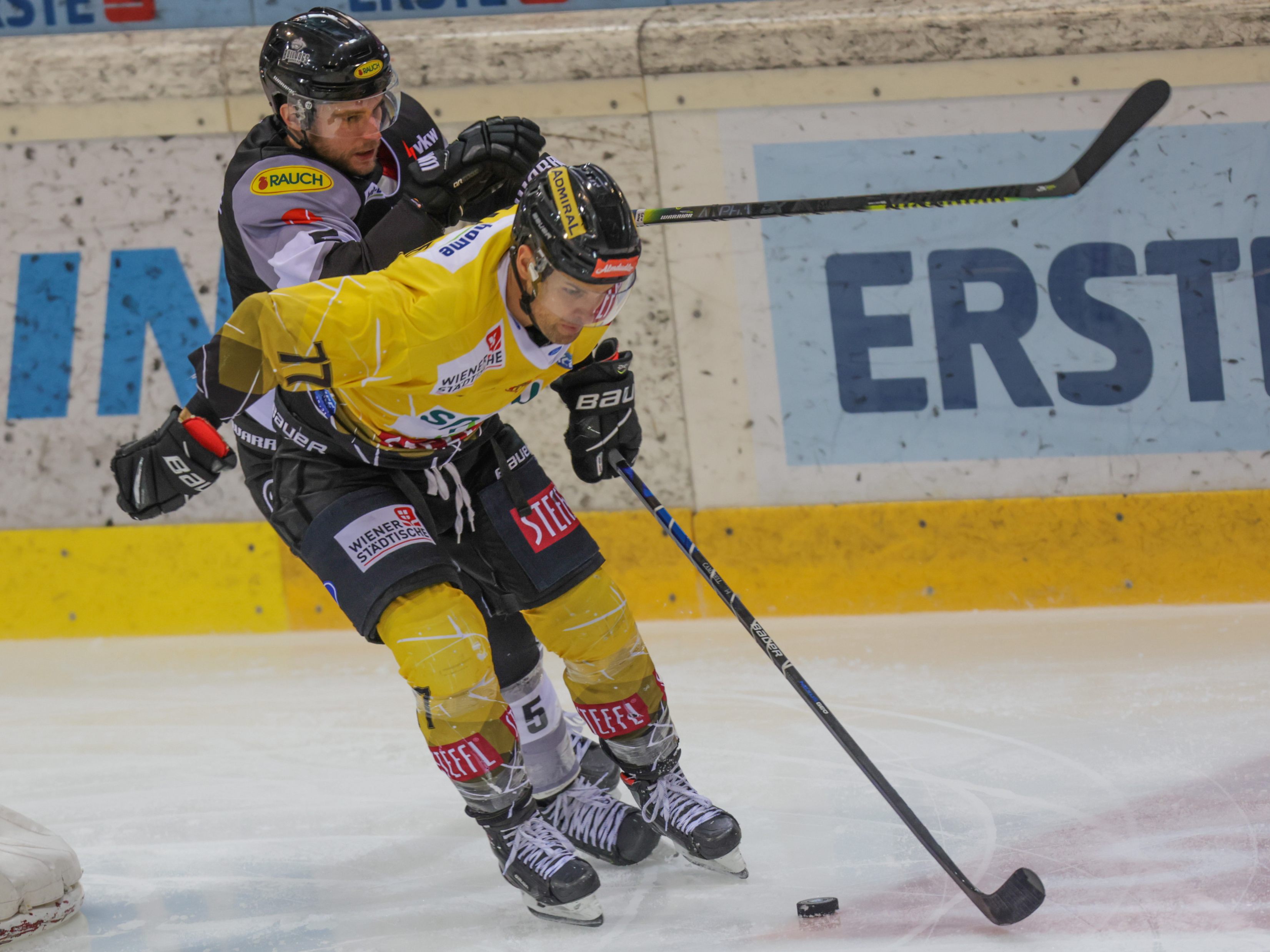 Die beiden Teams lieferten sich heute einen harten Kampf bis zum Schluss. Die beiden Teams lieferten sich heute einen harten Kampf bis zum Schluss.
