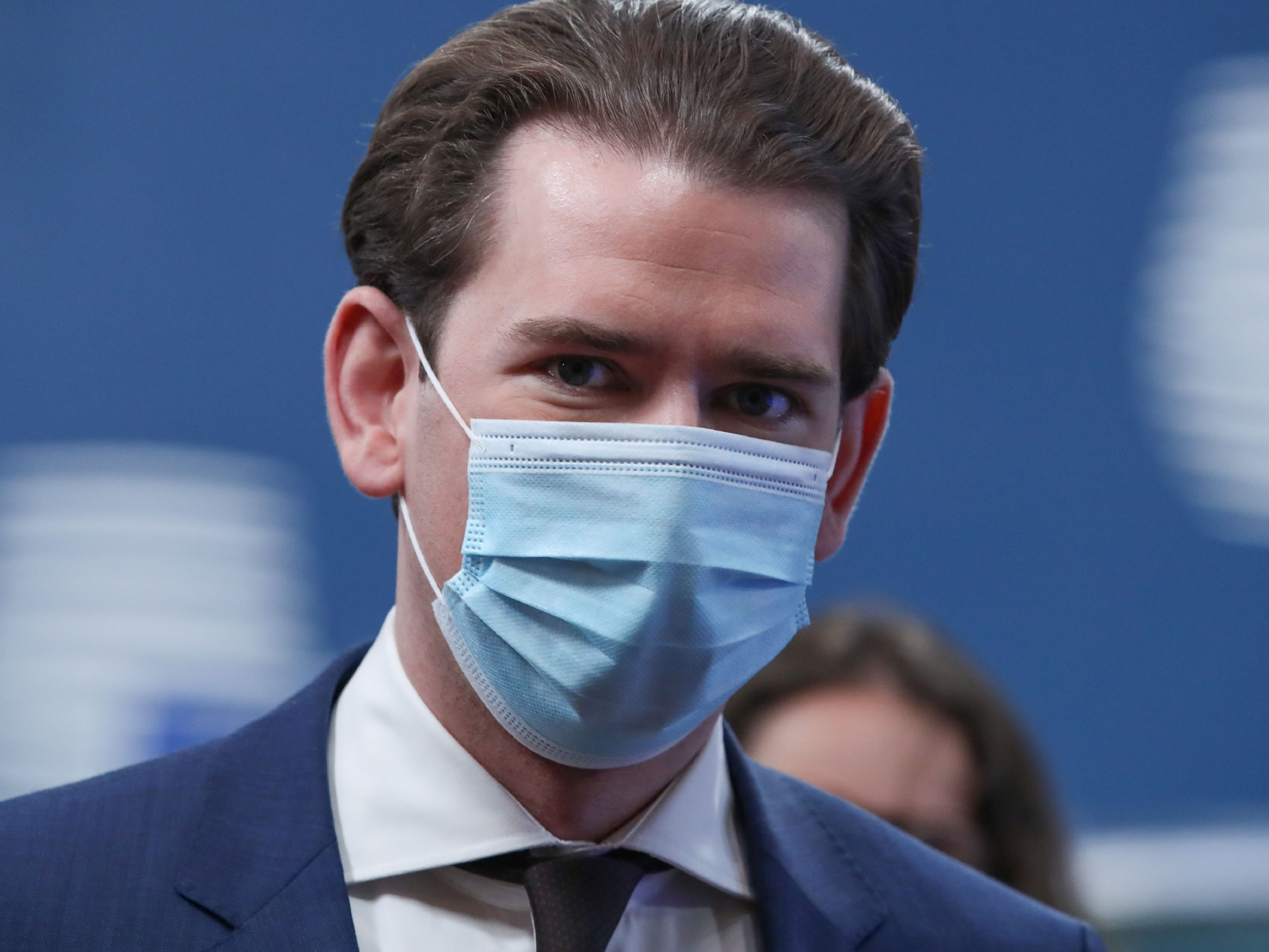 KAnzler Kurz tritt am Freitagabend live vor die Presse. KAnzler Kurz tritt am Freitagabend live vor die Presse.