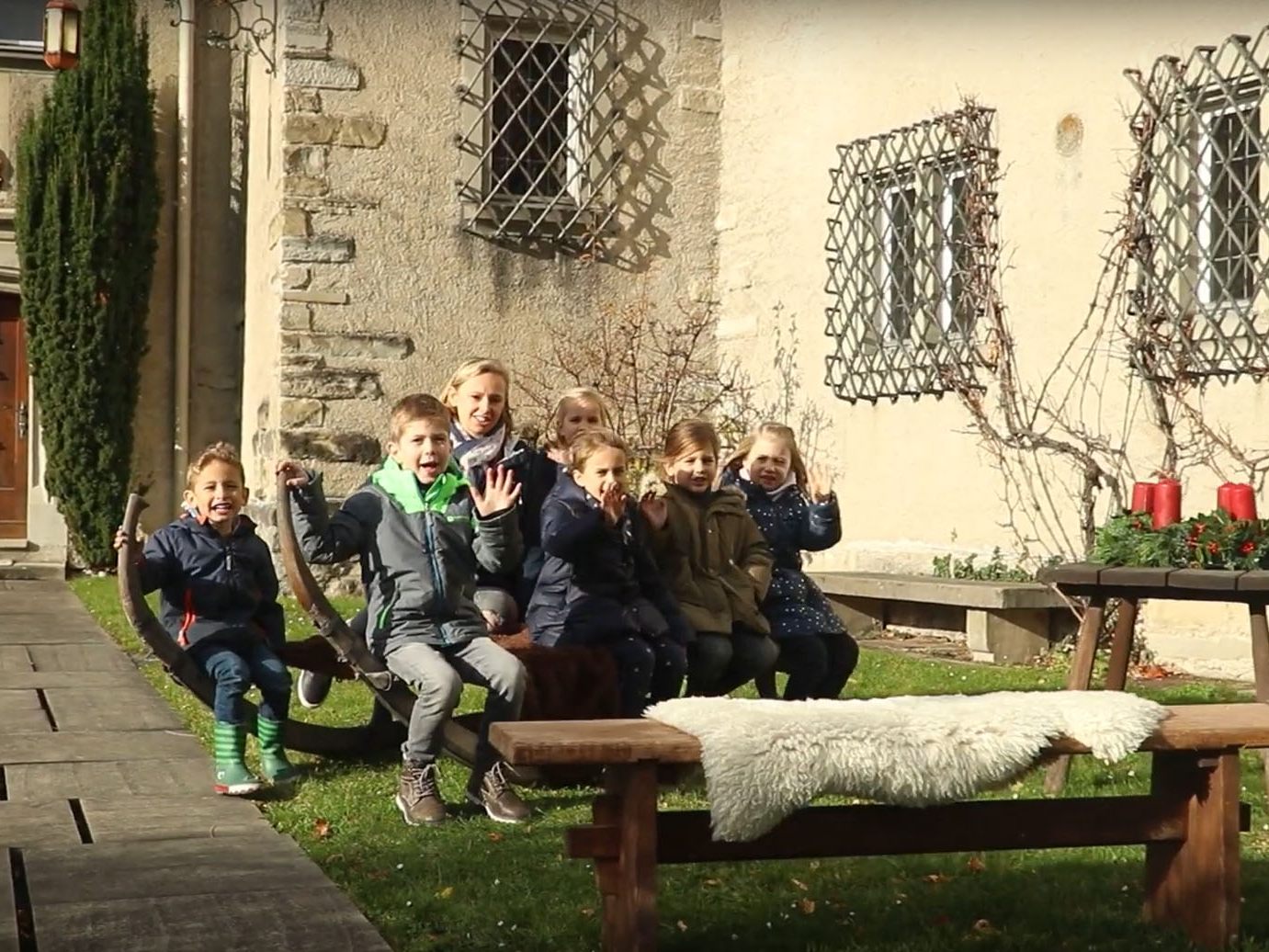 Wolfurter Weihnachtsfilm mit Kindern vom Kindergarten Rickenbach. Wolfurter Weihnachtsfilm mit Kindern vom Kindergarten Rickenbach.