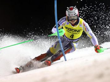 Kristoffersen rast vom 12. Platz zum Sieg