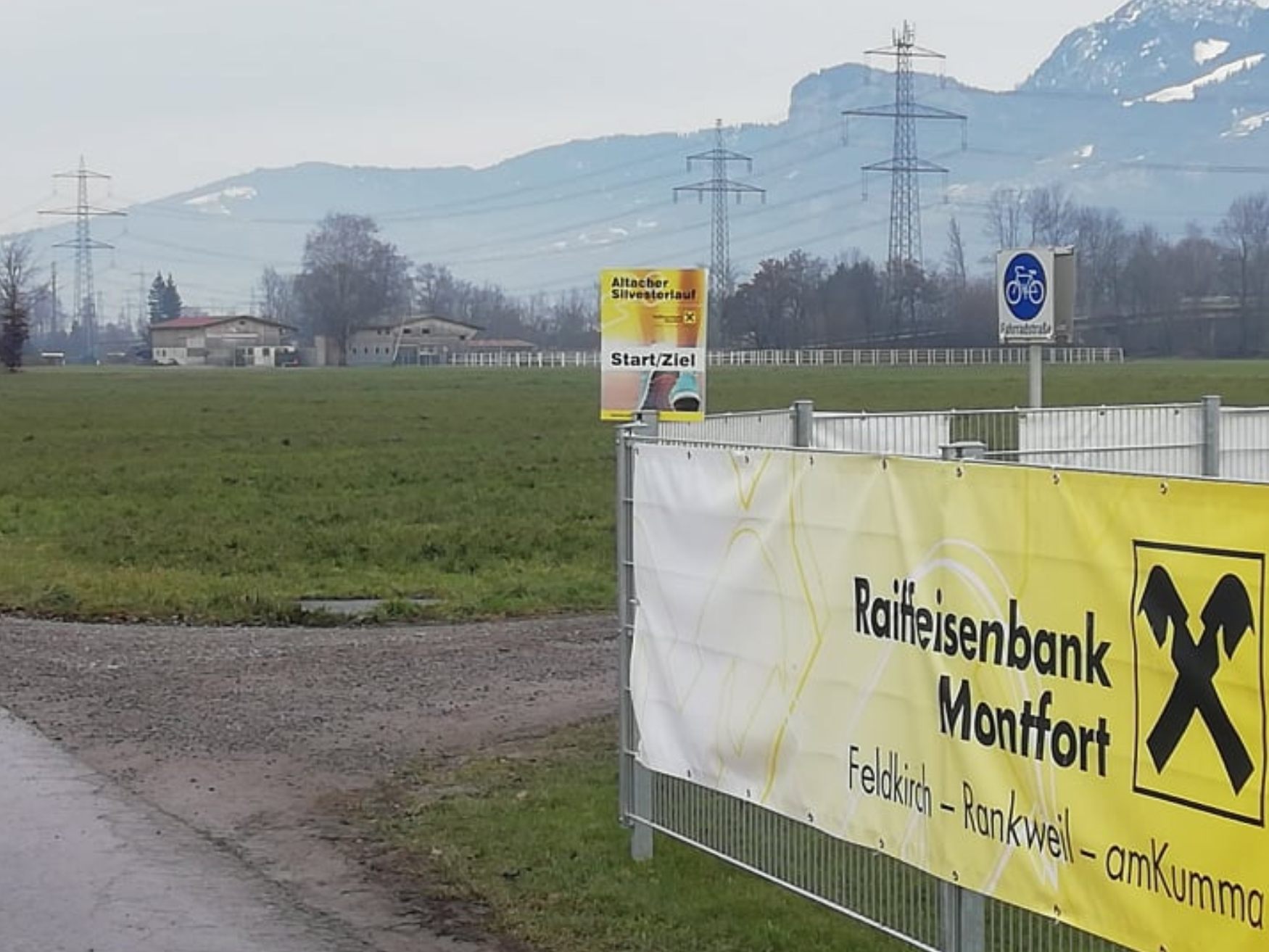 Bei der Cashpoint Arena wurde ein 3.000 Meter langer Rundkurs vorbereitet Bei der Cashpoint Arena wurde ein 3.000 Meter langer Rundkurs vorbereitet
