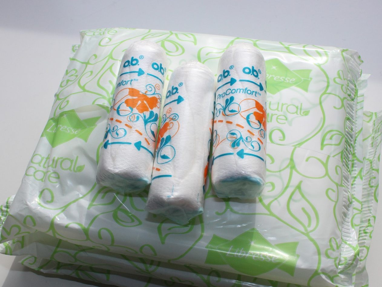 Mehrwertsteuer für Menstruationsprodukte halbiert. Mehrwertsteuer für Menstruationsprodukte halbiert.
