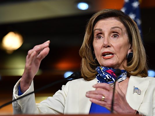 Demokratin Pelosi bleibt dritte Frau im Staate Demokratin Pelosi bleibt dritte Frau im Staate