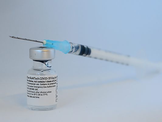 EU sichert sich mehr Dosen des Biontech/Pfizer-Corona-Impfstoffs EU sichert sich mehr Dosen des Biontech/Pfizer-Corona-Impfstoffs