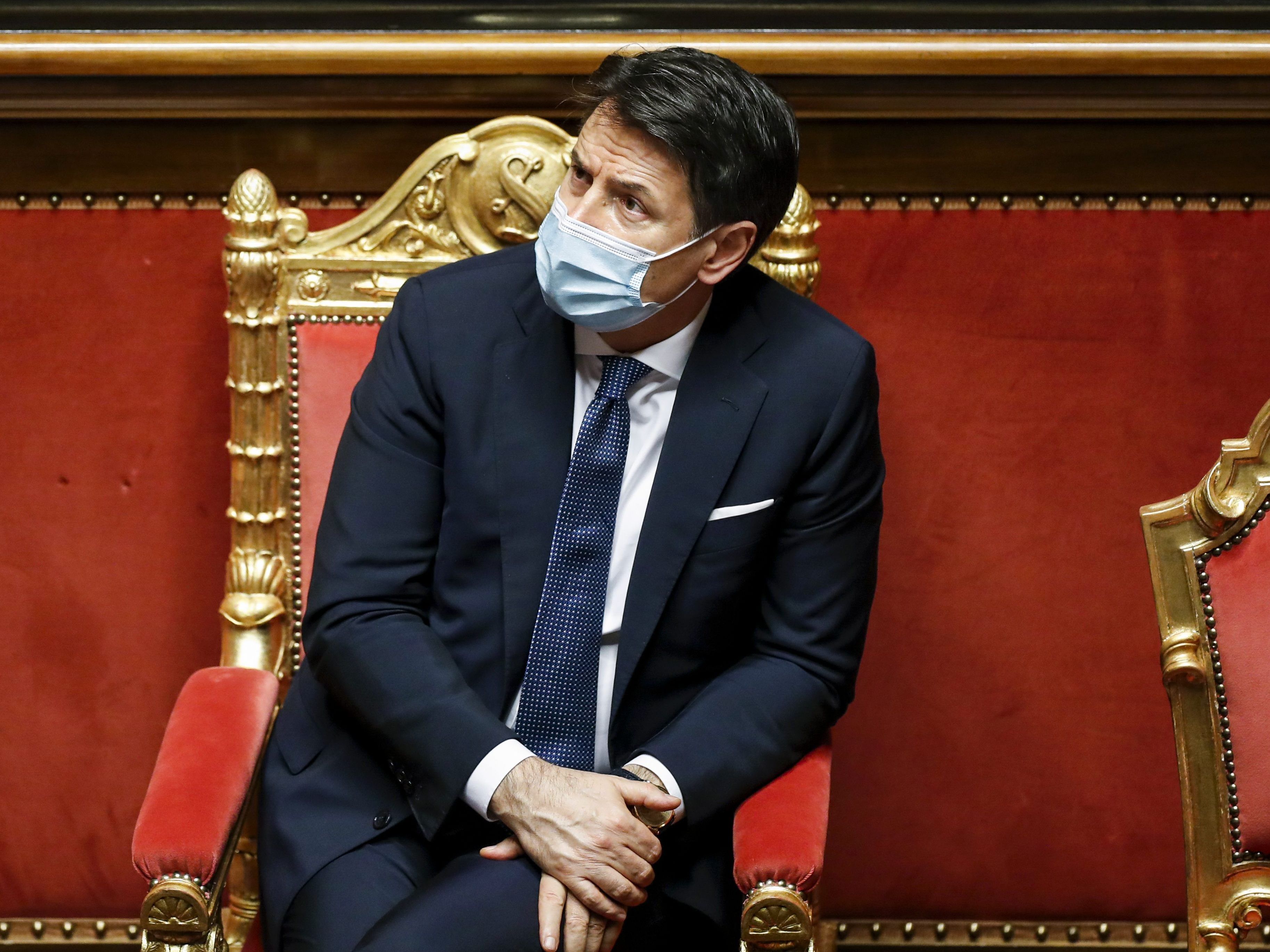 Der Italienische Ministerpräsident ist offiziell zurückgetreten.