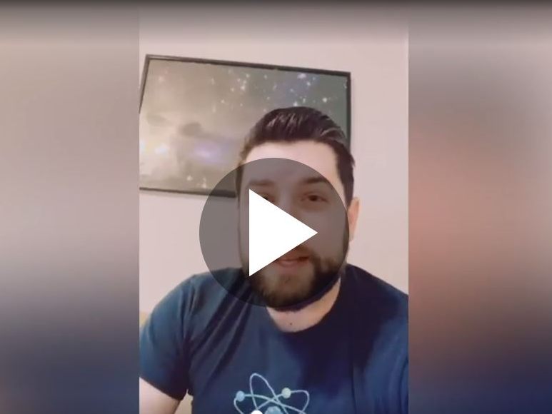 David McMillan ging mit einem TikTok-Video über die Corona-Impfung viral. David McMillan ging mit einem TikTok-Video über die Corona-Impfung viral.