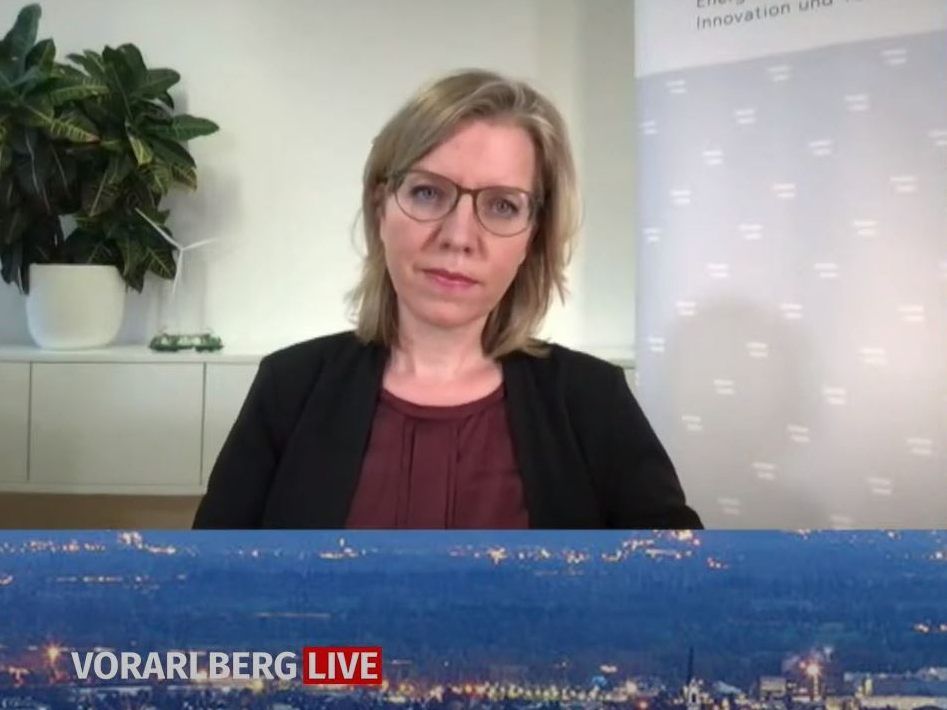 Die Umwelt- und Klimaschutzministerin Leonore Gewessler stellte sich den Fragen von Gerold Riedmann bei "Vorarlberg Live".