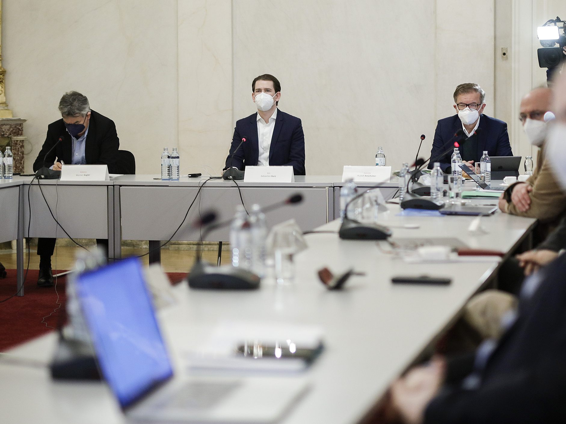 Nächste Woche weiteres Treffen zwischen Regierung, Experten und Opposition angesetzt