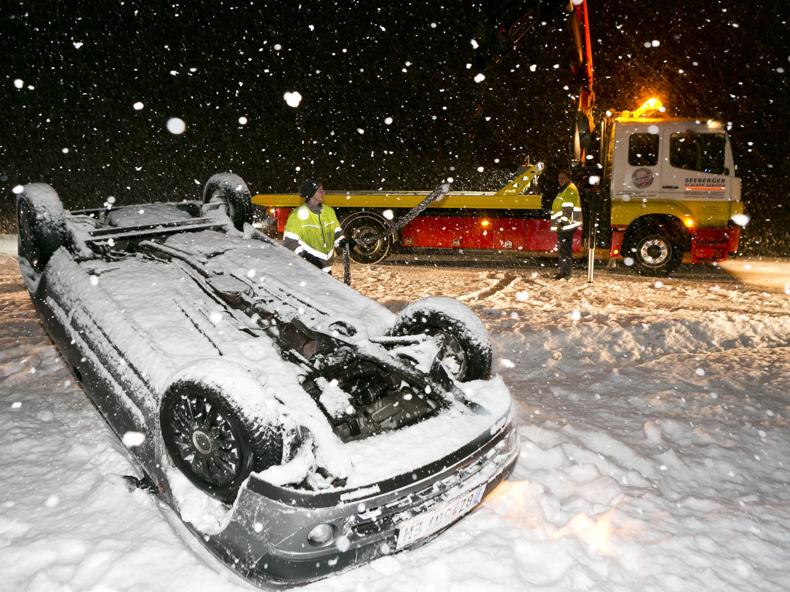 Unfall in Nüziders - Fahrer blieb unverletzt. Unfall in Nüziders - Fahrer blieb unverletzt.