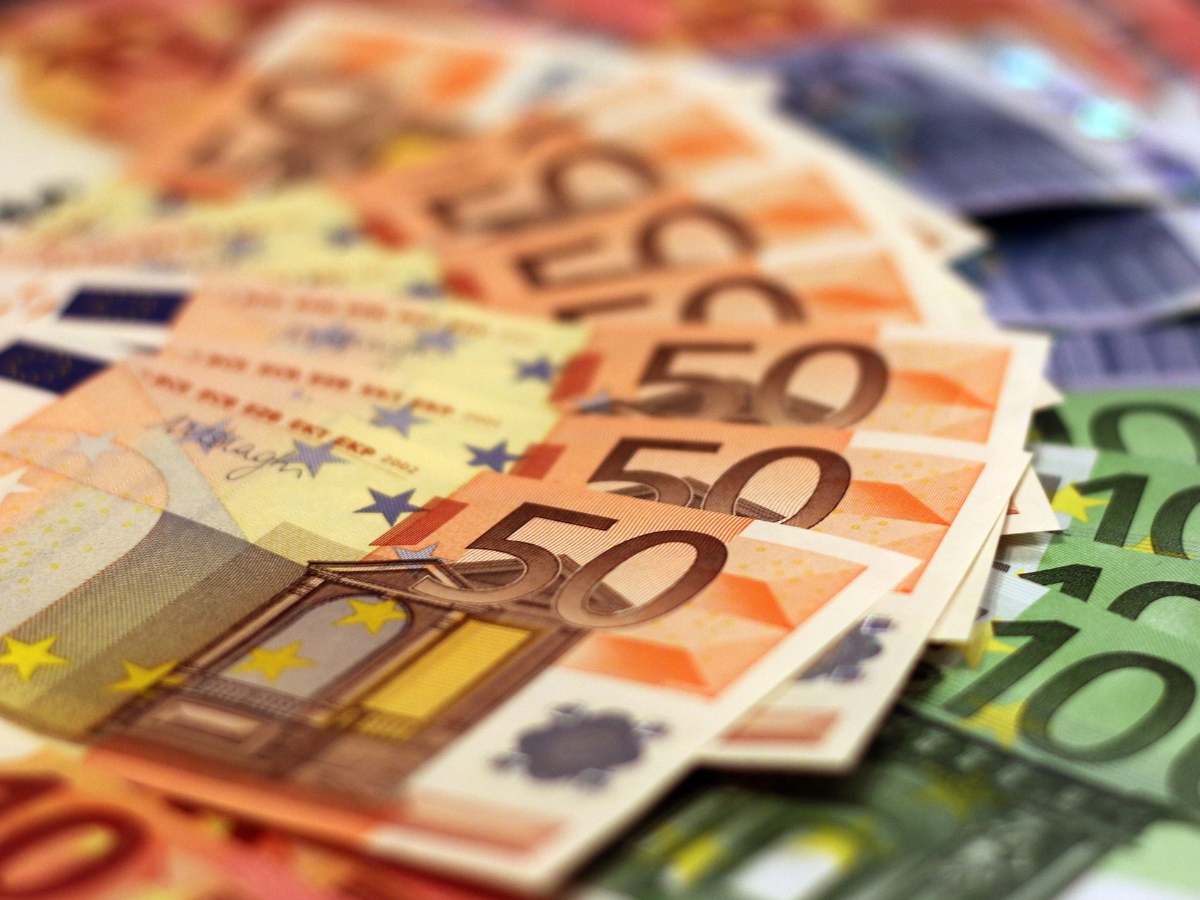Durchschnittlich wurde 19.000 Euro ausbezahlt. Durchschnittlich wurde 19.000 Euro ausbezahlt.