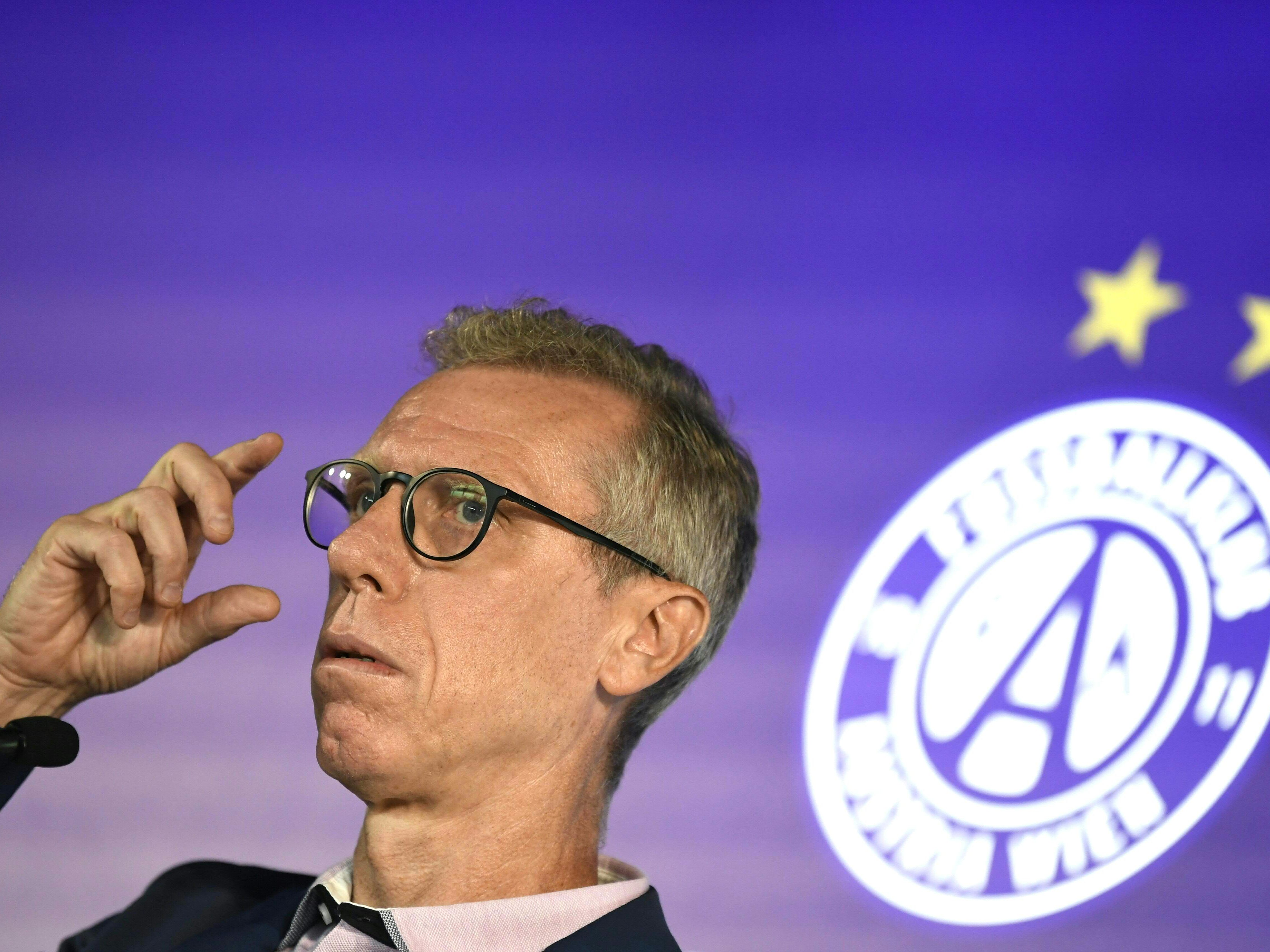 Peter Stöger könnte bei der Wiener Austria bleiben. Peter Stöger könnte bei der Wiener Austria bleiben.