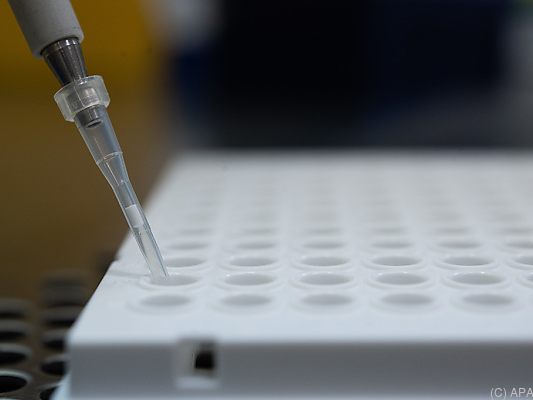 Betroffene müssen sich abermals PCR-Test unterziehen Betroffene müssen sich abermals PCR-Test unterziehen