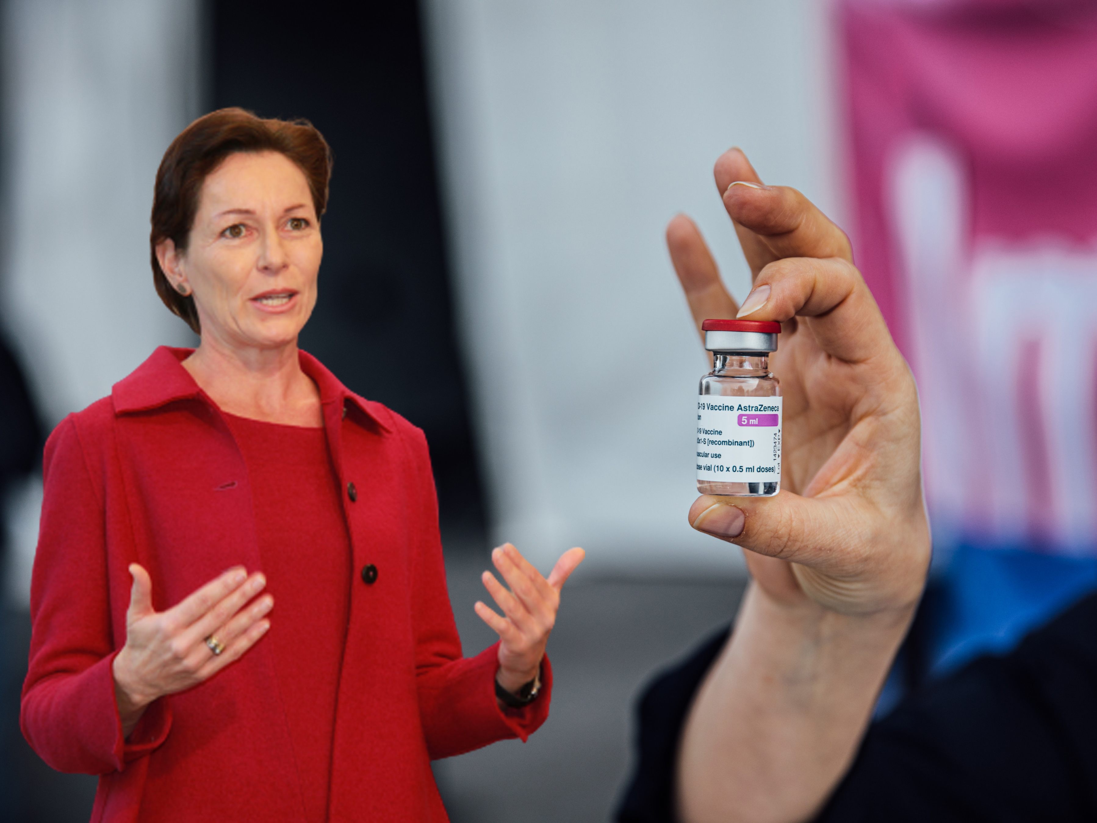 Vorarlberg stehe wieder ein intensives Impfwochenende bevor, kündigt Gesundheitslandesrätin Martina Rüscher an. Vorarlberg stehe wieder ein intensives Impfwochenende bevor, kündigt Gesundheitslandesrätin Martina Rüscher an.