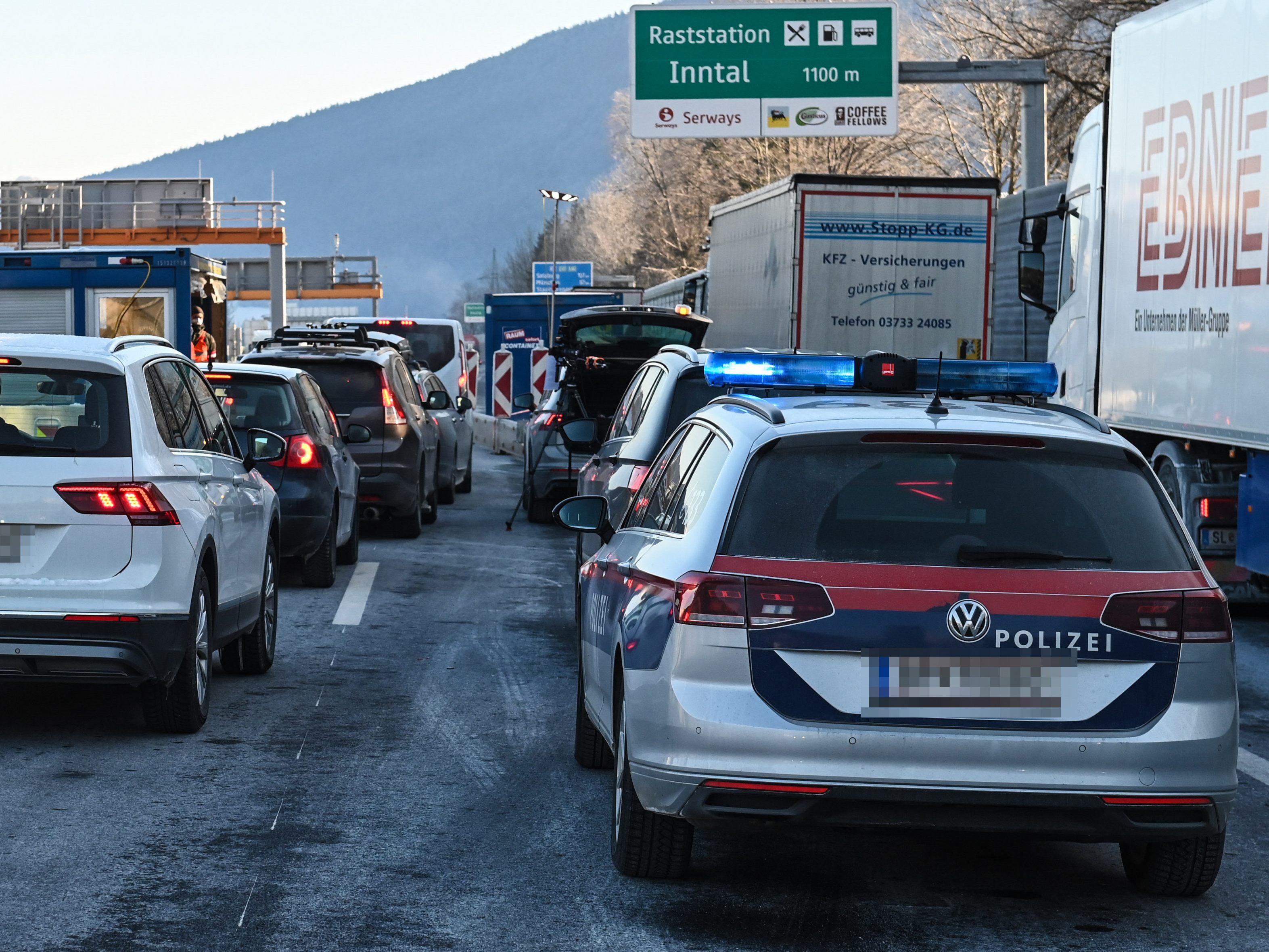 Die Kontrollen an den Grenzen könnten zu einer Eskalation führen, warnen die Spediteure.