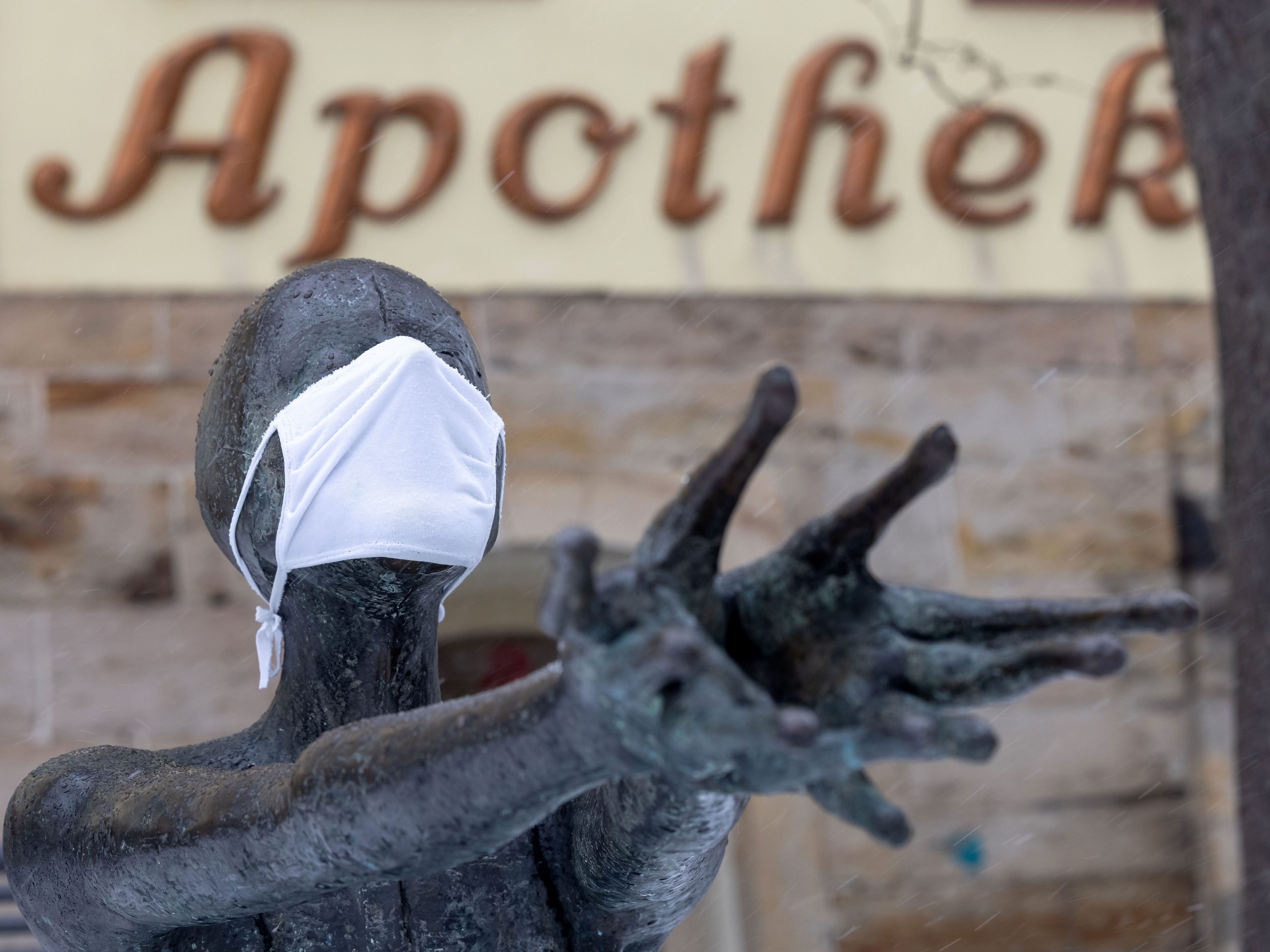 Ab 1. März: Abgabe von Gratis-Selbsttests in Apotheken. Ab 1. März: Abgabe von Gratis-Selbsttests in Apotheken.