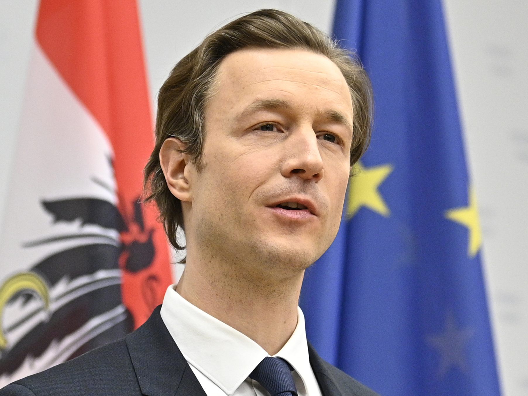 Finanzminister Blümel meldet sich mit einem Pressestatement.