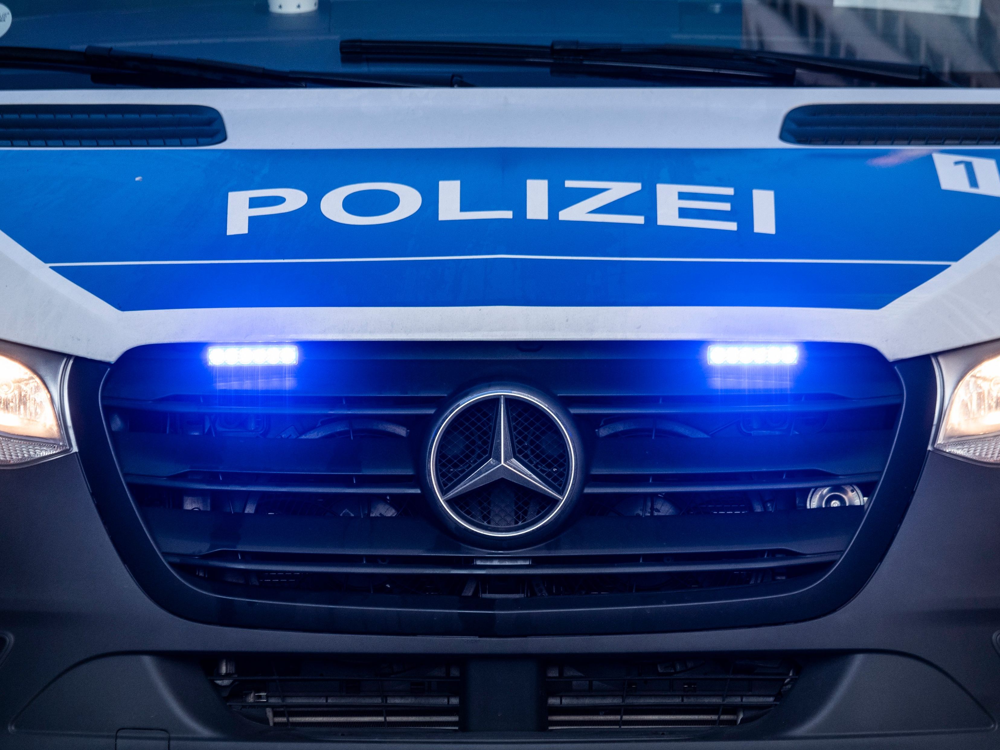 Die Polizei Berlin wirbt mit einem witzigen Video um Bewerber. Die Polizei Berlin wirbt mit einem witzigen Video um Bewerber.