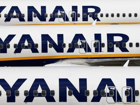 Ryanair warnt vor einem Mitarbeiter-Abbau in Wien.