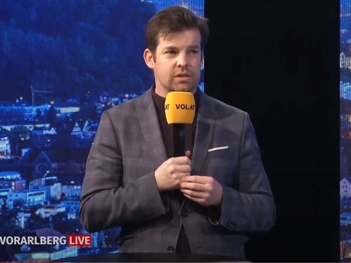 Mathias Burtscher im Studio von "Vorarlberg Live" zur Stimmung in der Vorarlberger Industrie.