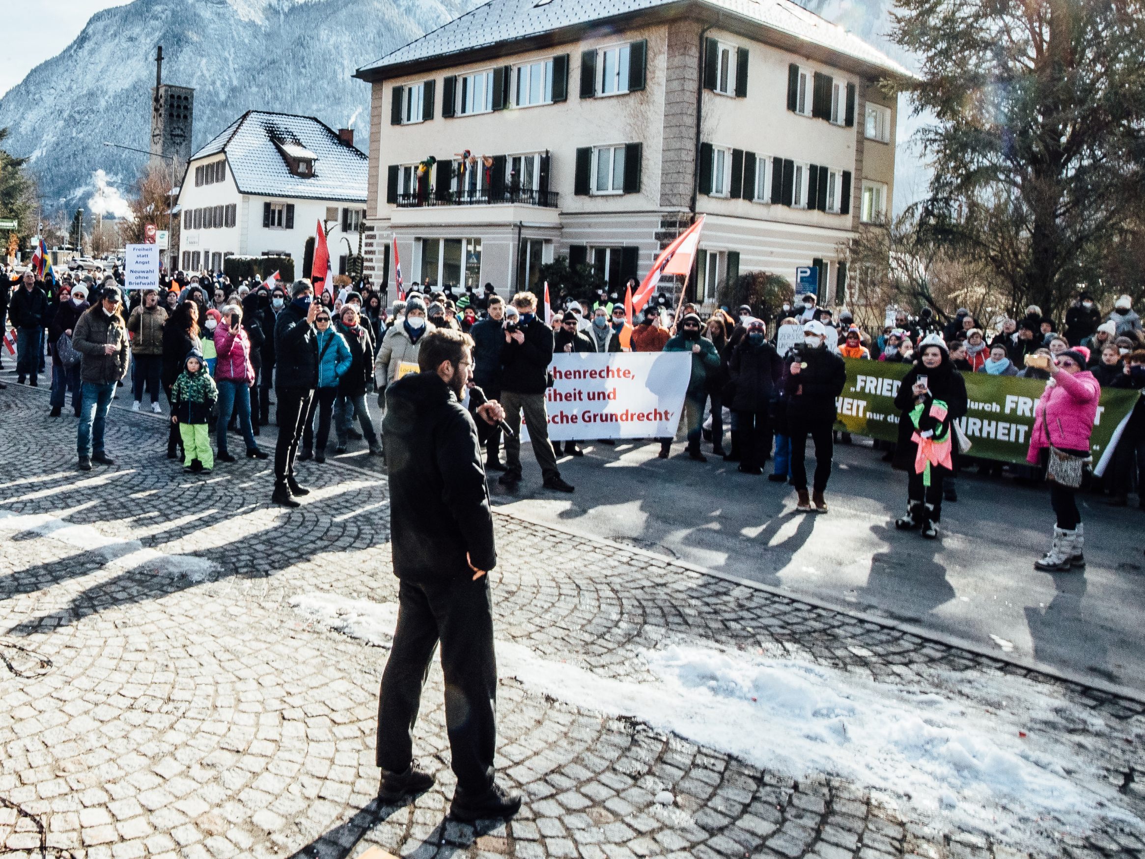 Demo von Kritikern der Corona-Maßnahmen am Sonntag in Bludenz. Demo von Kritikern der Corona-Maßnahmen am Sonntag in Bludenz.
