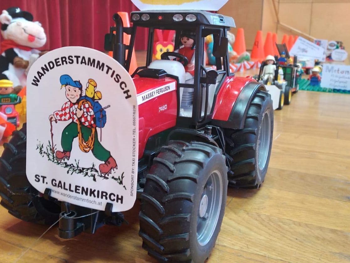 Faschingsumzug in Zeiten von Corona: St. Gallenkirch zeigt, wie es geht. Faschingsumzug in Zeiten von Corona: St. Gallenkirch zeigt, wie es geht.