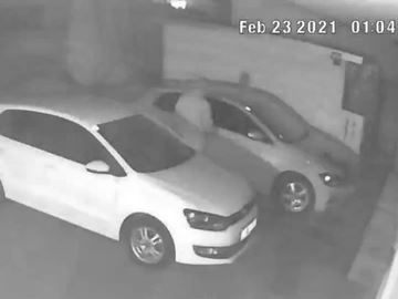 Einbrecher suchen offenbar bei Privathäusern nach offenen Autos, um Wertgegenstände zu entwenden