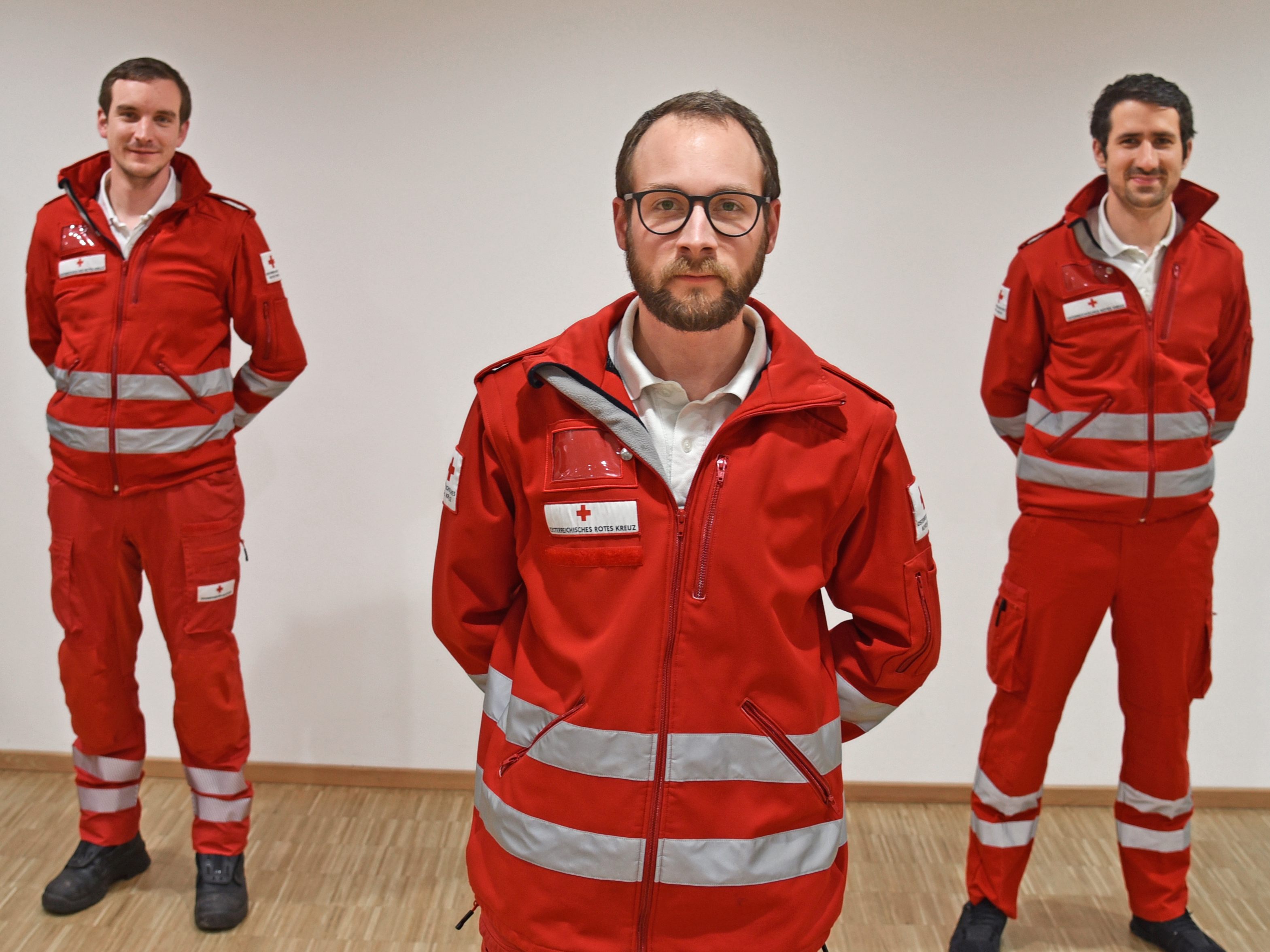 Der neue Kommandant der RK-Abteilung Feldkirch, Maximilian Partsch (Mitte), und seine Stellvertreter, Lukas Frick (l.) und Michael Hrach (r.), wurden offiziell in ihren neuen Funktionen begrüßt. Der neue Kommandant der RK-Abteilung Feldkirch, Maximilian Partsch (Mitte), und seine Stellvertreter, Lukas Frick (l.) und Michael Hrach (r.), wurden offiziell in ihren neuen Funktionen begrüßt.