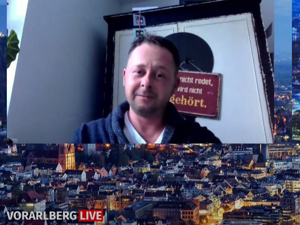 Nikolas Burtscher, Geschäftsführer der Selbsthilfe Vorarlberg, im Zoom-Gespräch bei "Vorarlberg Live". Nikolas Burtscher, Geschäftsführer der Selbsthilfe Vorarlberg, im Zoom-Gespräch bei "Vorarlberg Live".