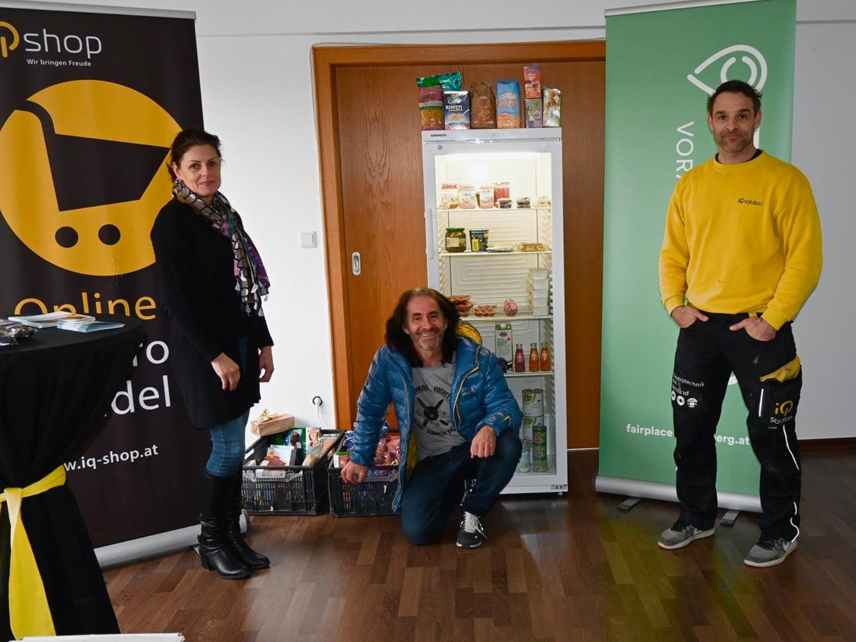 Auf Initiative von Joe Fritsche und Markus Hagen steht nun auch in Hohenems ein „offenen Kühlschrank“ Auf Initiative von Joe Fritsche und Markus Hagen steht nun auch in Hohenems ein „offenen Kühlschrank“