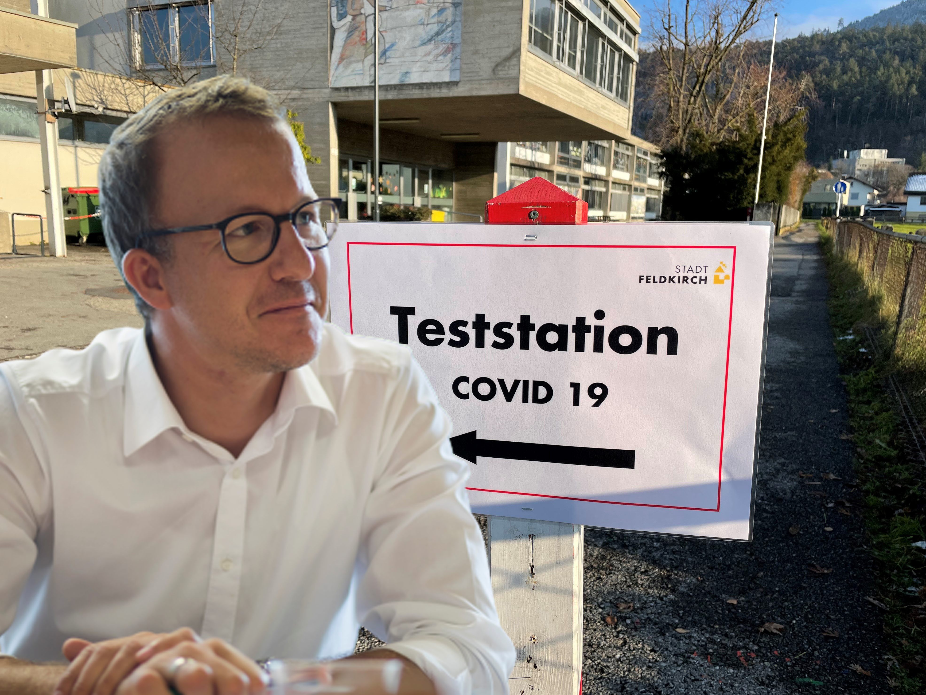 Ab morgen nimmt der Testbus seine Fahrt auf, informiert LR Christian Gantner. Ab morgen nimmt der Testbus seine Fahrt auf, informiert LR Christian Gantner.