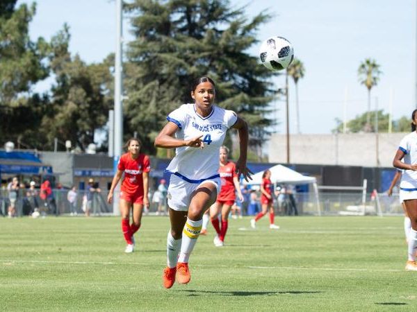 Kristen Amarikwa kickt für FC Dornbirn