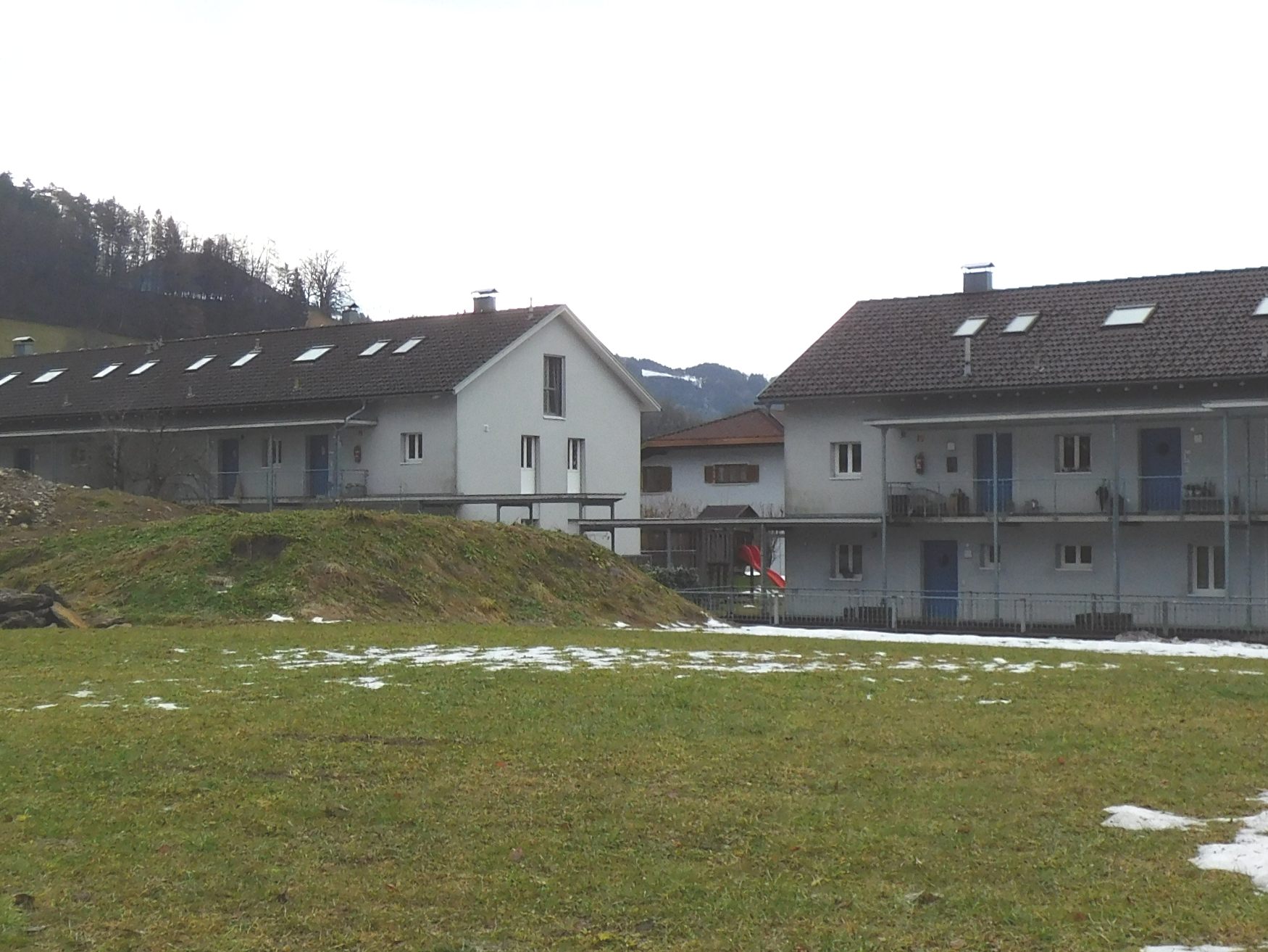 In der Gehrenstraße werden die Verbindungsleitungen zur Walgaustraße erneuert In der Gehrenstraße werden die Verbindungsleitungen zur Walgaustraße erneuert