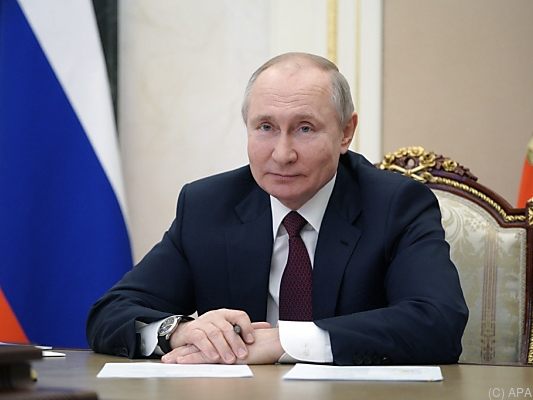 Putin nach langem Zögern nun doch überzeugt Putin nach langem Zögern nun doch überzeugt