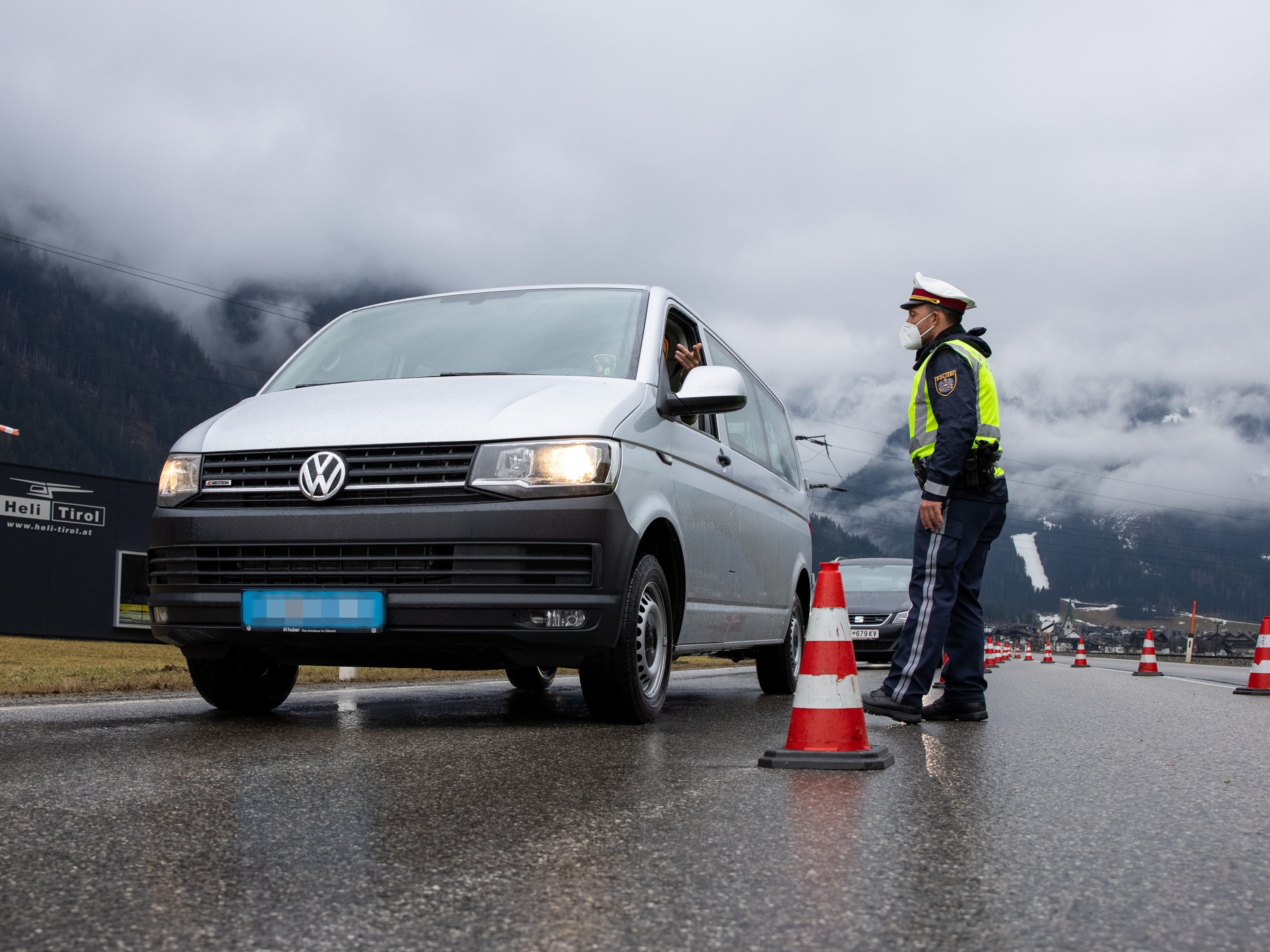 Bei hohen Infektionszahlen sollen Verschärfungen kommen.