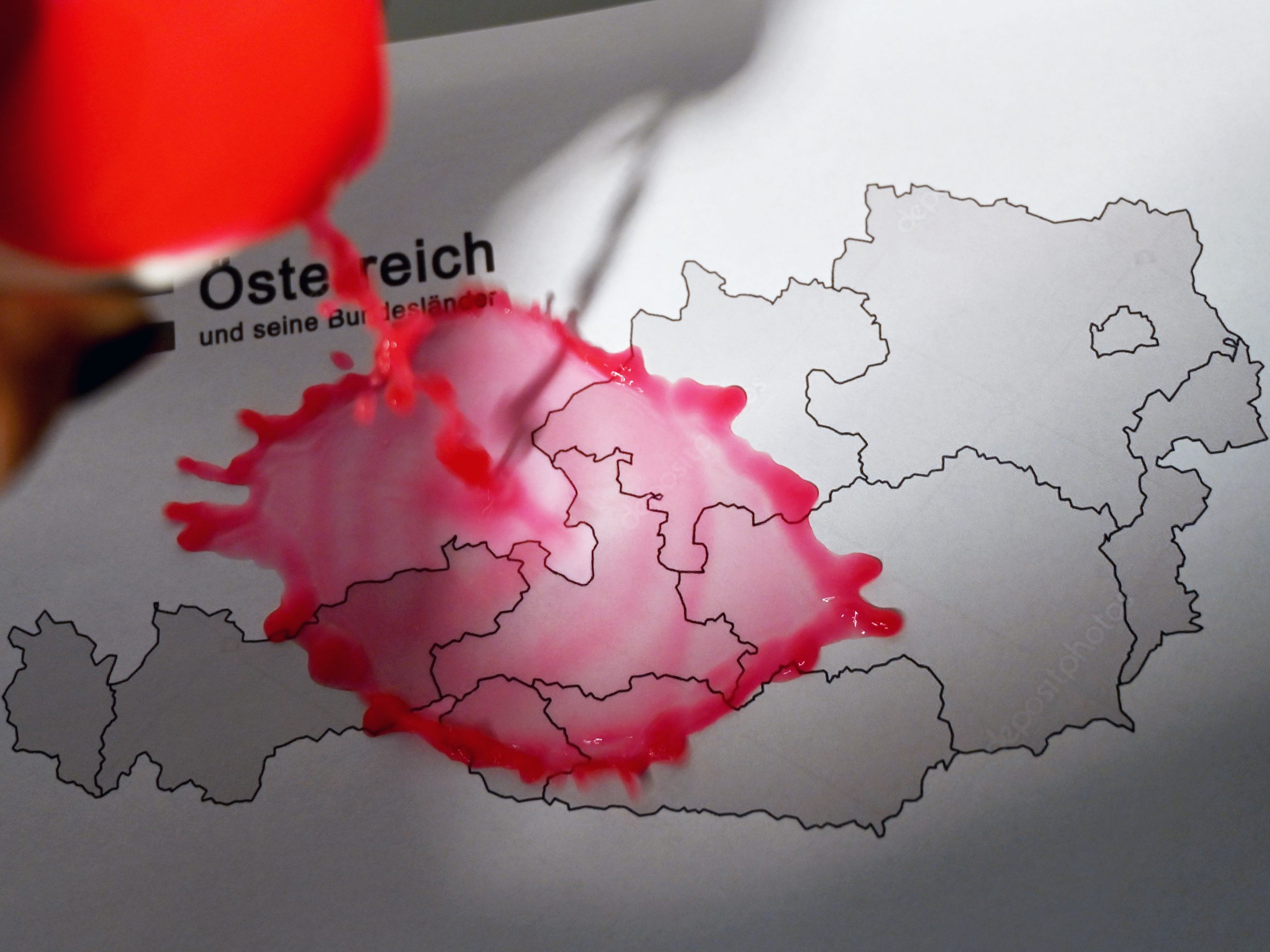 Für Vorarlberg zeigt die Corona-Ampel weiterhin auf orange. Für Vorarlberg zeigt die Corona-Ampel weiterhin auf orange.