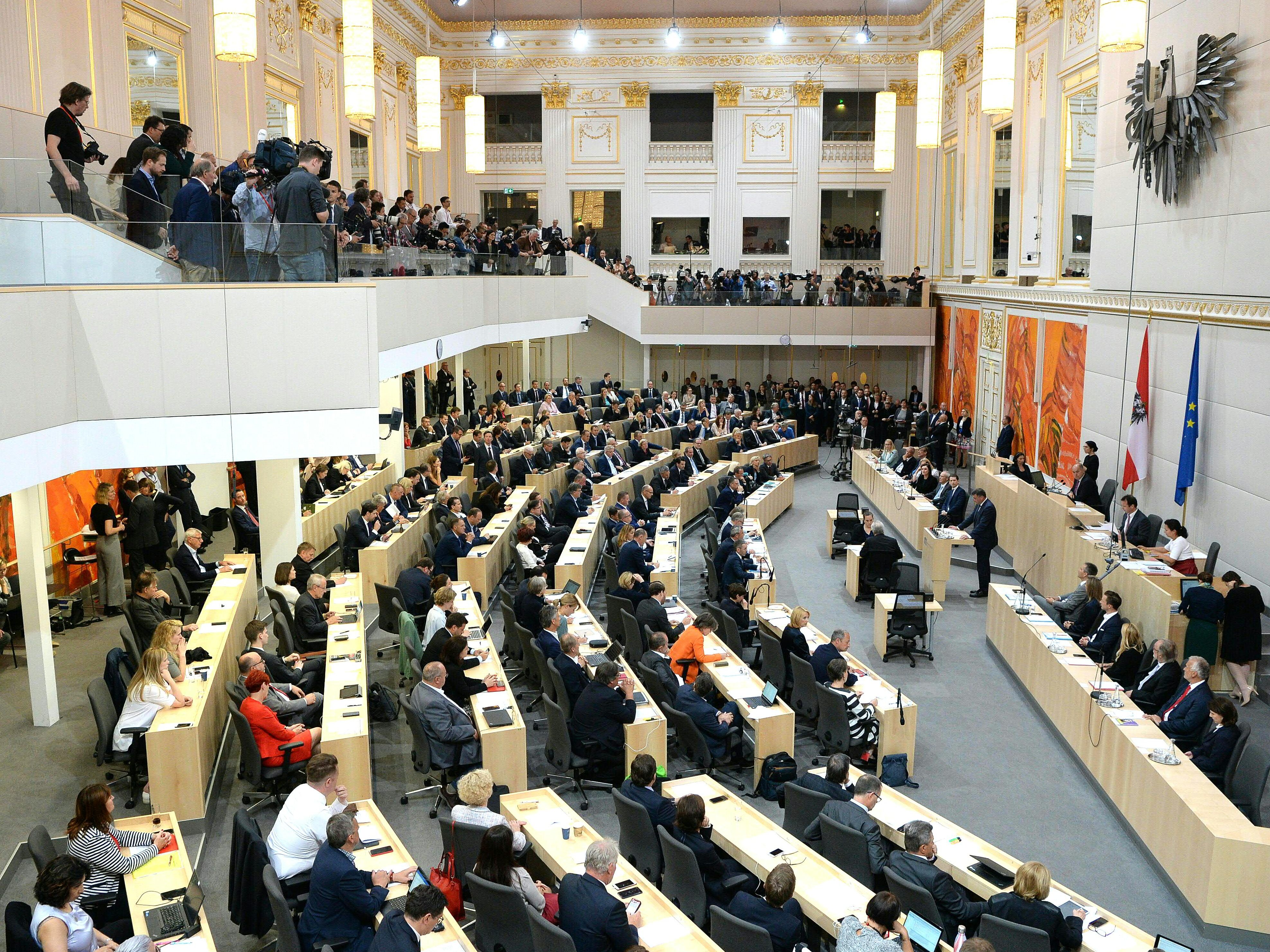 Nationalratssitzung ab 9 Uhr im Livestream. Nationalratssitzung ab 9 Uhr im Livestream.