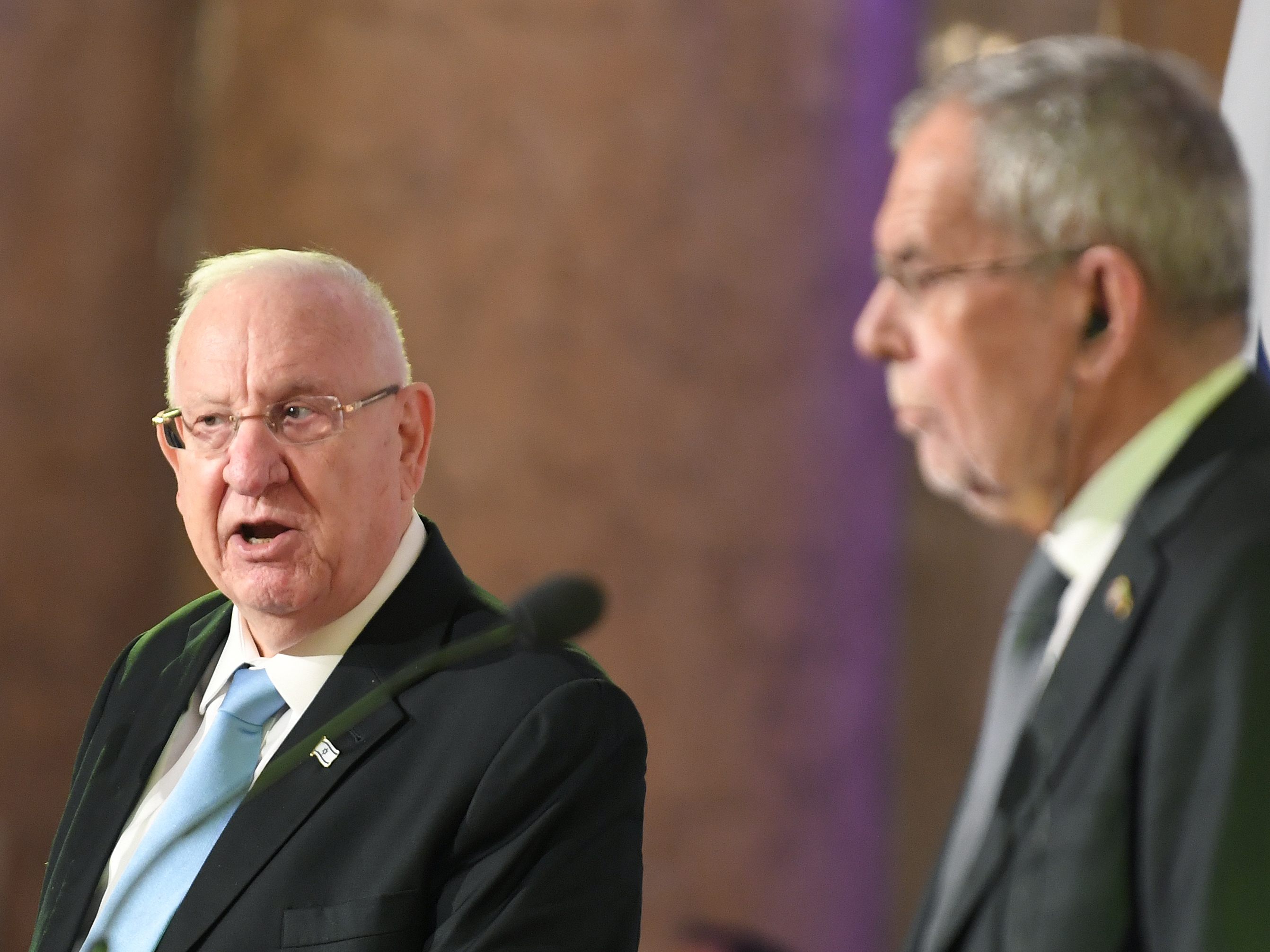 Der israelische Präsident erstattet Österreich, Deutschland und Frankreich einen Besuch ab. Der israelische Präsident erstattet Österreich, Deutschland und Frankreich einen Besuch ab.