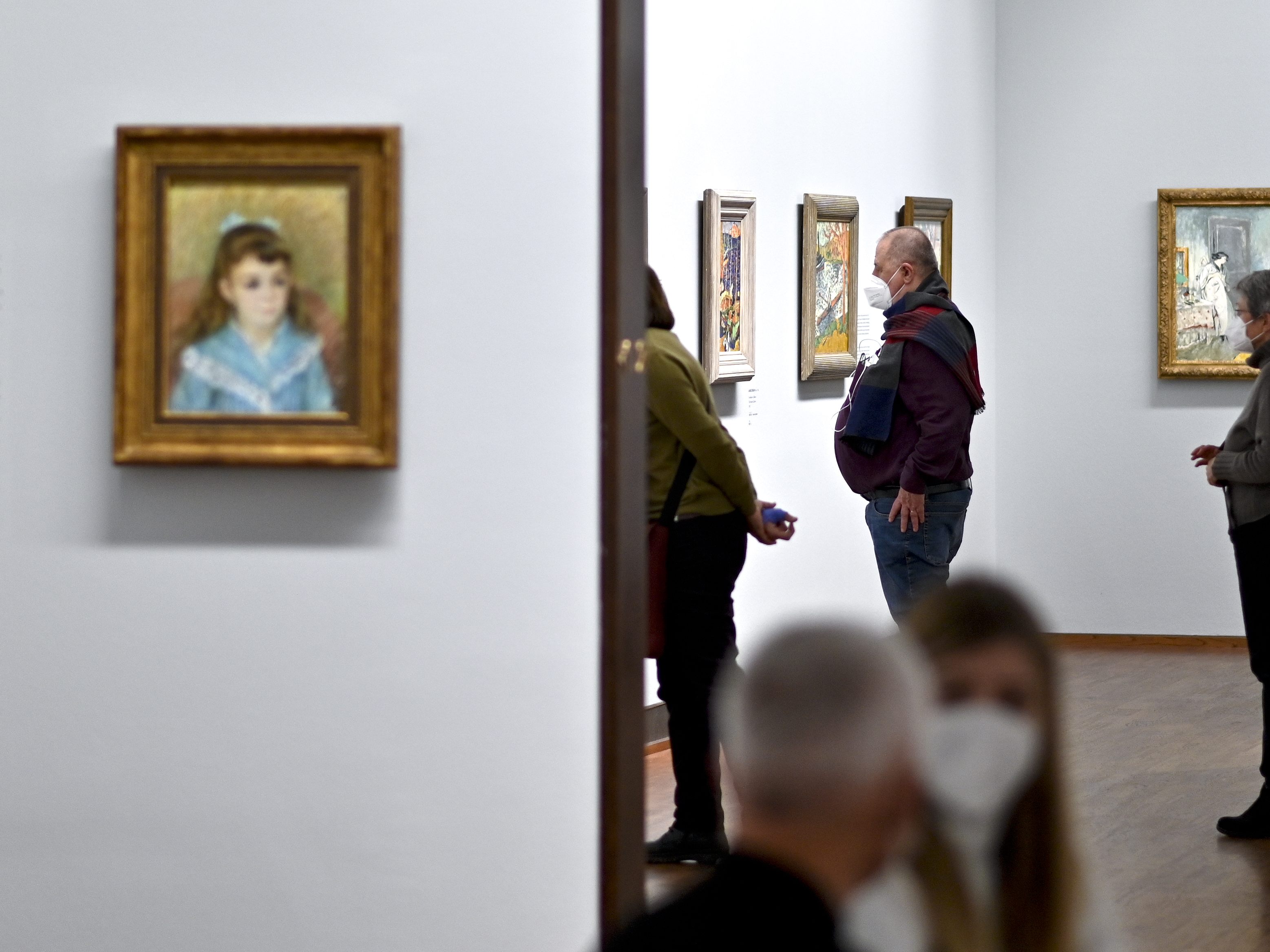 Besucher in der Wiener Albertina zu Zeiten von Corona. Besucher in der Wiener Albertina zu Zeiten von Corona.
