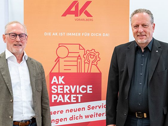 AK-Direktor Rainer Keckeis und Präsident Hubert Hämmerle: Corona hat auch gezeigt, wie wichtig Arbeitnehmervertretung ist. (Foto: Jürgen Gorbach/ AK) AK-Direktor Rainer Keckeis und Präsident Hubert Hämmerle: Corona hat auch gezeigt, wie wichtig Arbeitnehmervertretung ist. (Foto: Jürgen Gorbach/ AK)