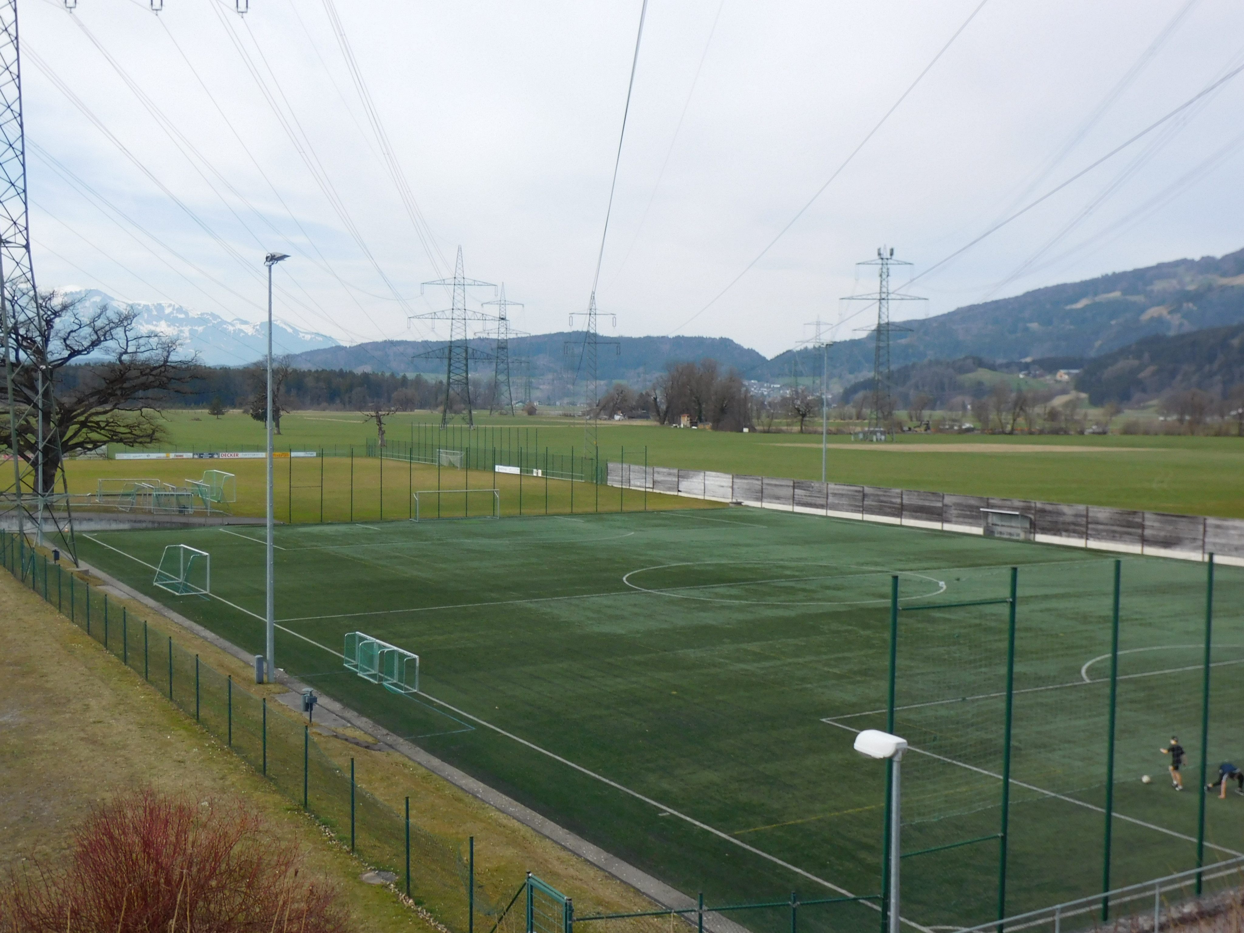Der Fußballplatz in Schlins soll einen neuen Kunstrasen erhalten Der Fußballplatz in Schlins soll einen neuen Kunstrasen erhalten
